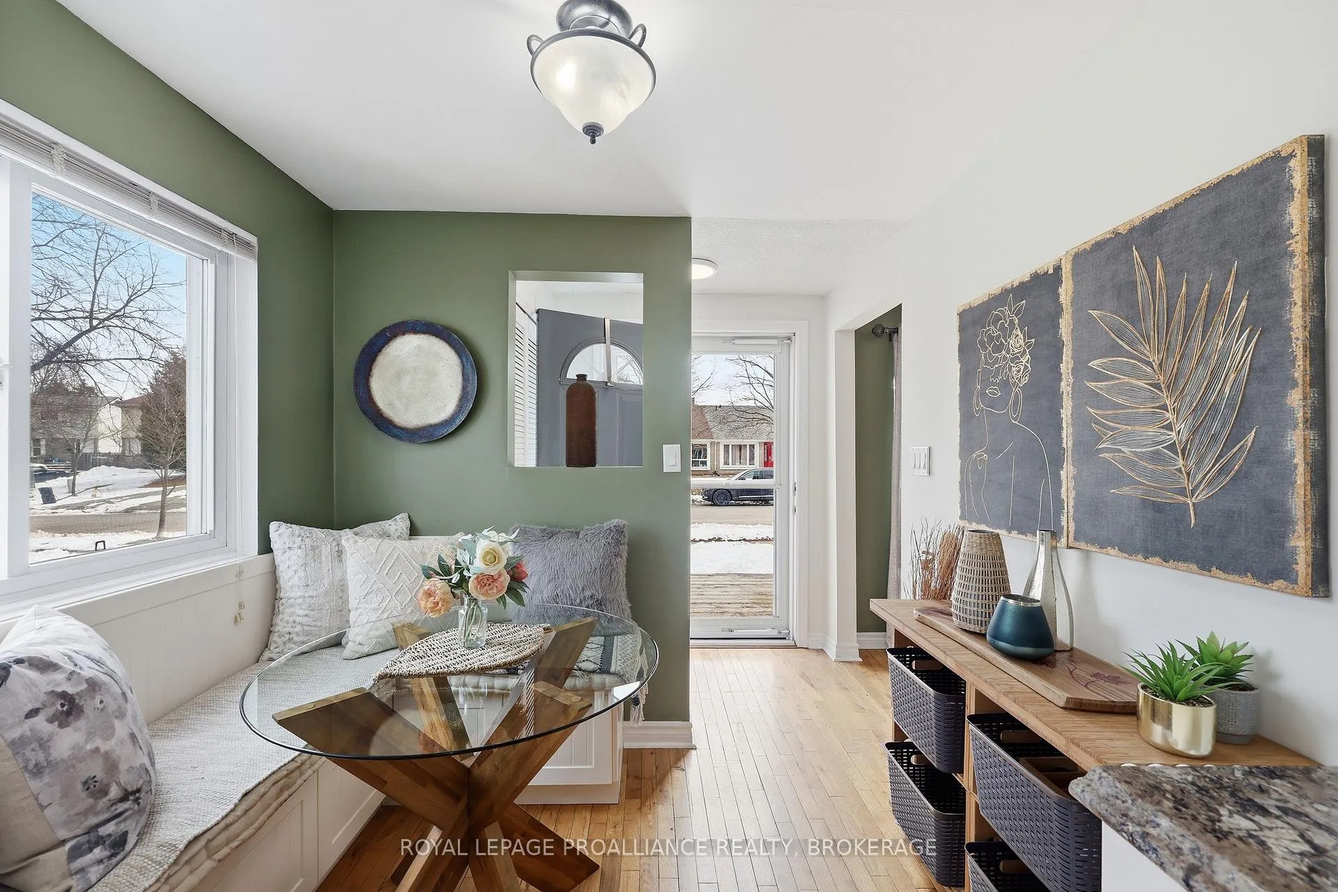 Photo 6 of 24 Glenarden Place, Kingston, West of Sir John A. Blvd — HOMEH