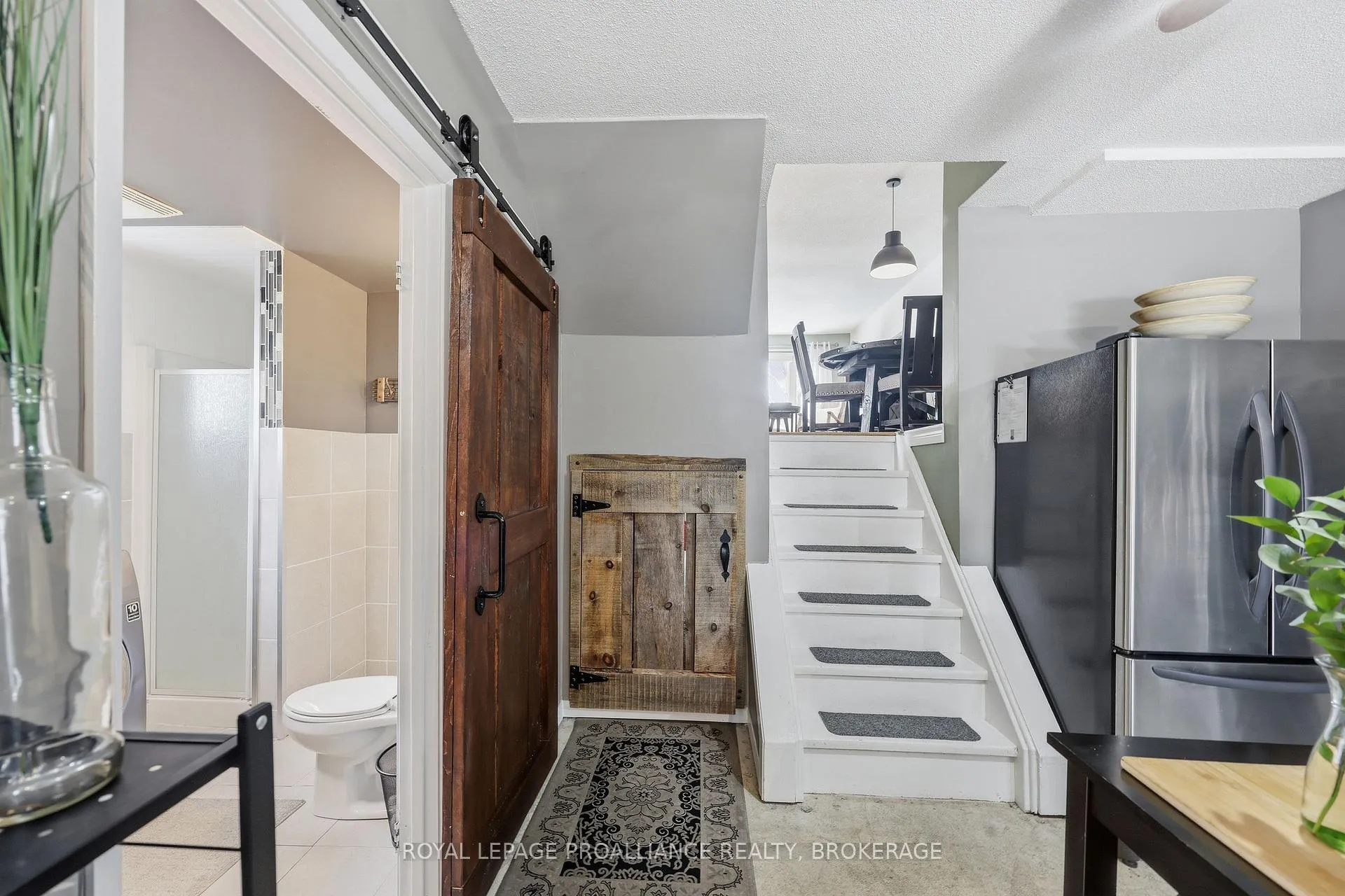 Photo 18 of 24 Glenarden Place, Kingston, West of Sir John A. Blvd — HOMEH