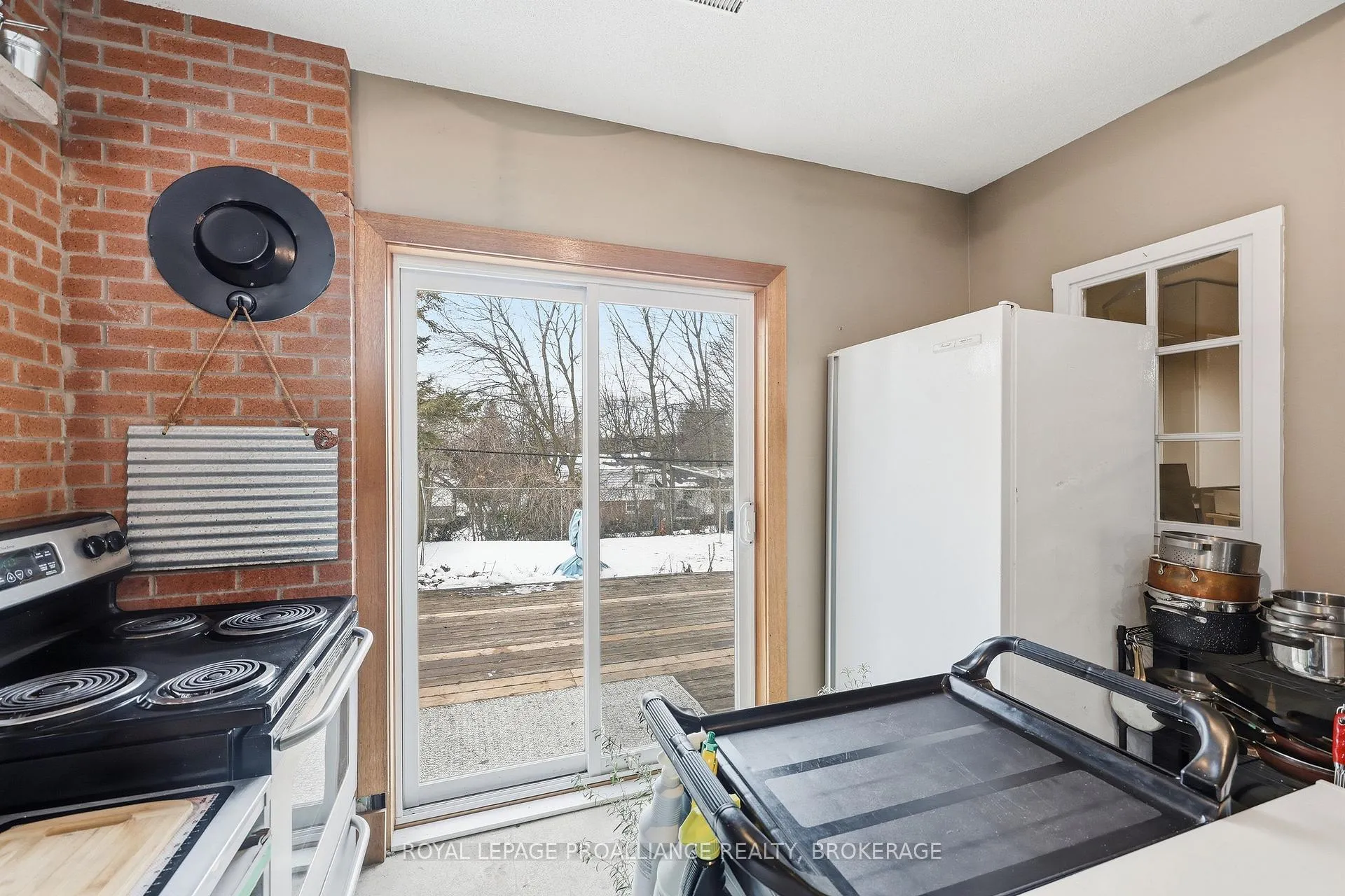 Photo 21 of 24 Glenarden Place, Kingston, West of Sir John A. Blvd — HOMEH