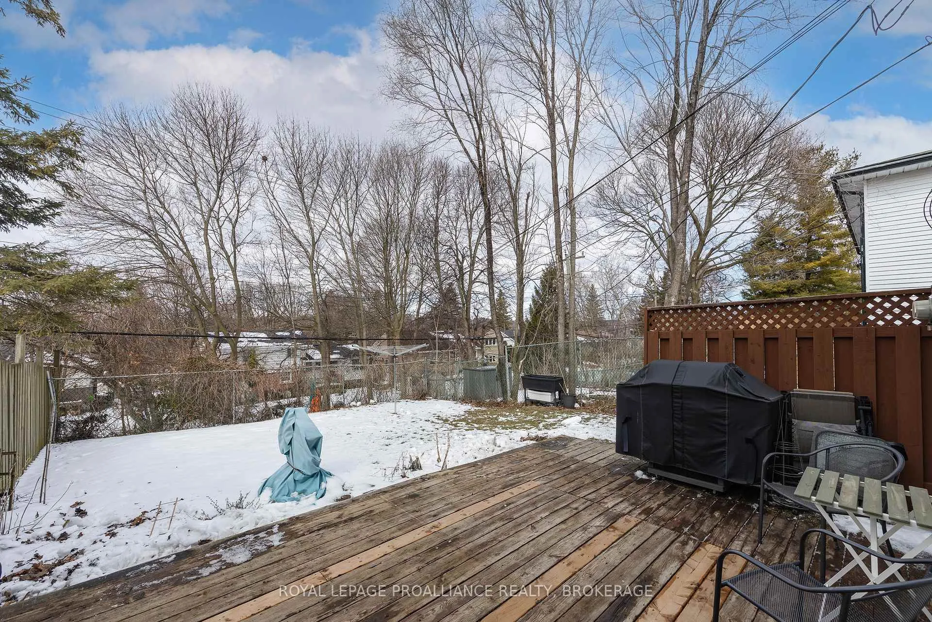 Photo 22 of 24 Glenarden Place, Kingston, West of Sir John A. Blvd — HOMEH