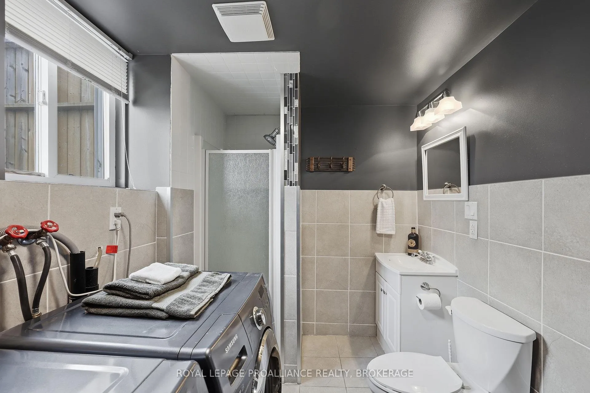 Photo 25 of 24 Glenarden Place, Kingston, West of Sir John A. Blvd — HOMEH