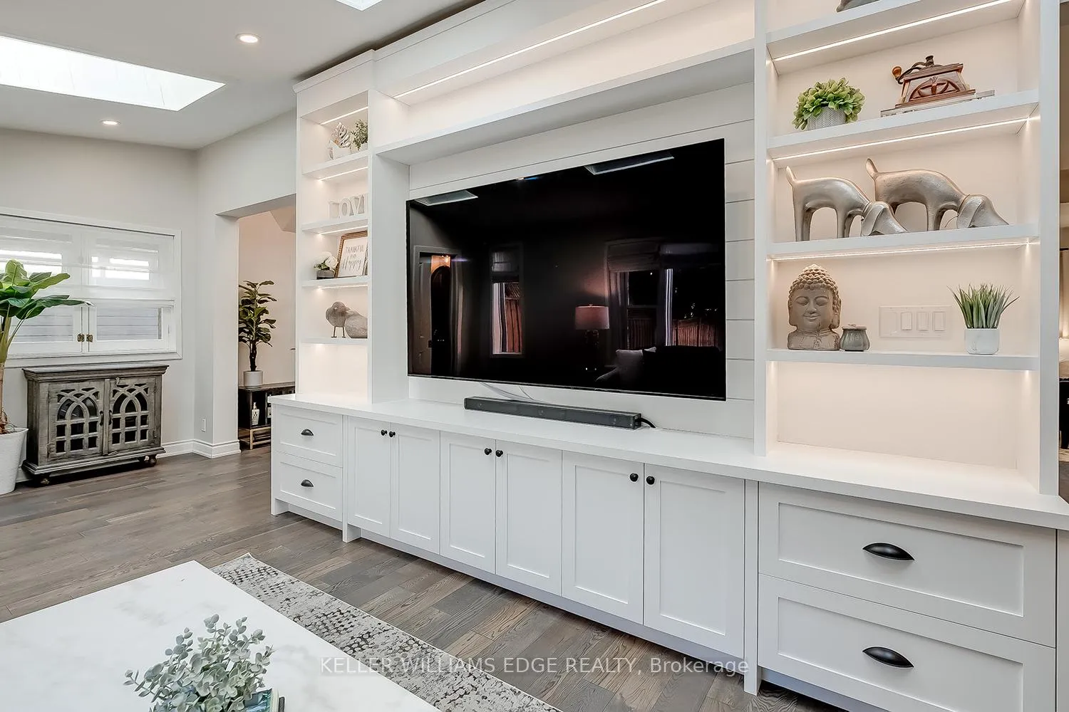 Photo 9 of 403 Smith Avenue, Burlington, Brant — HOMEH
