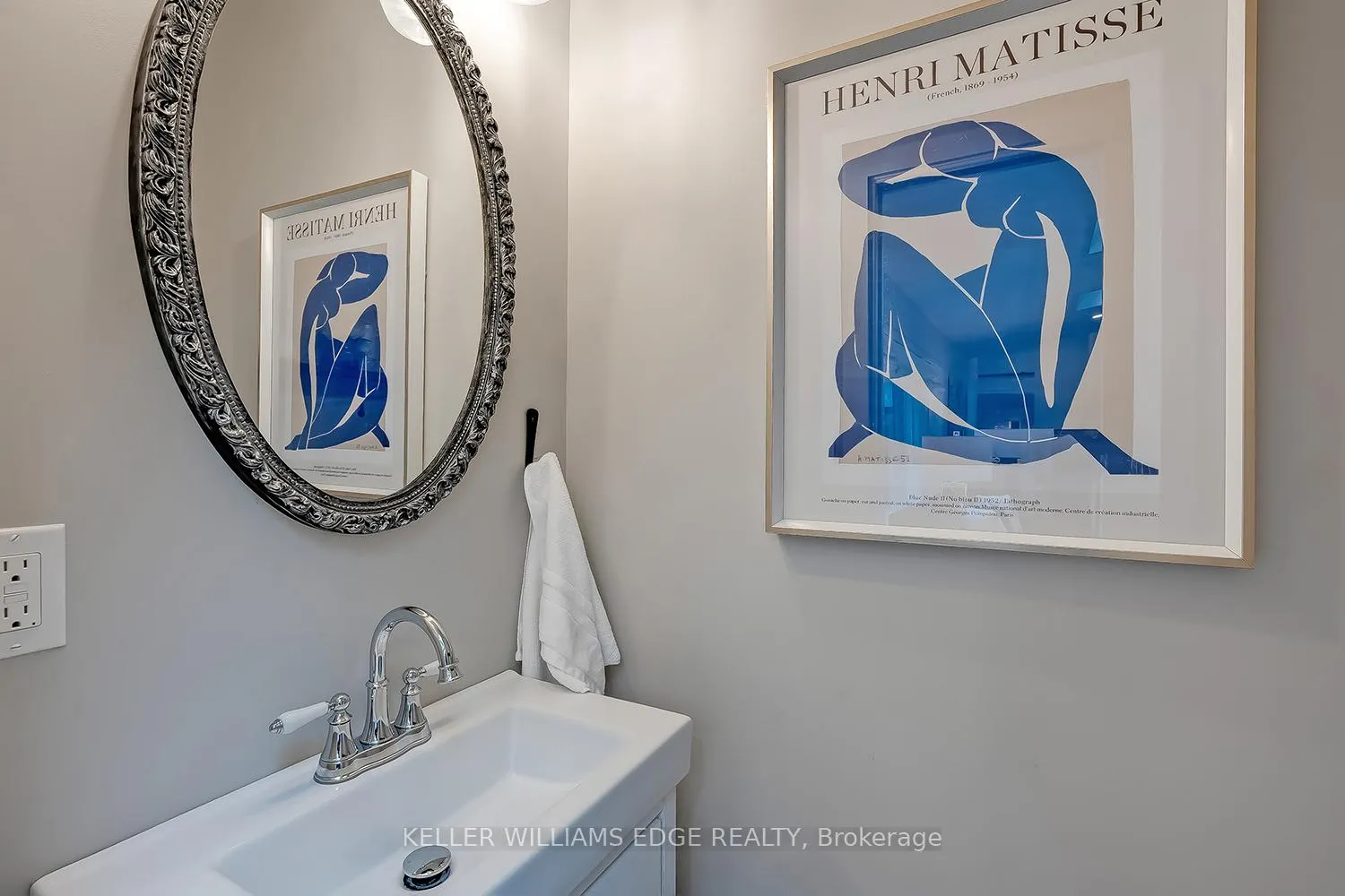 Photo 10 of 403 Smith Avenue, Burlington, Brant — HOMEH