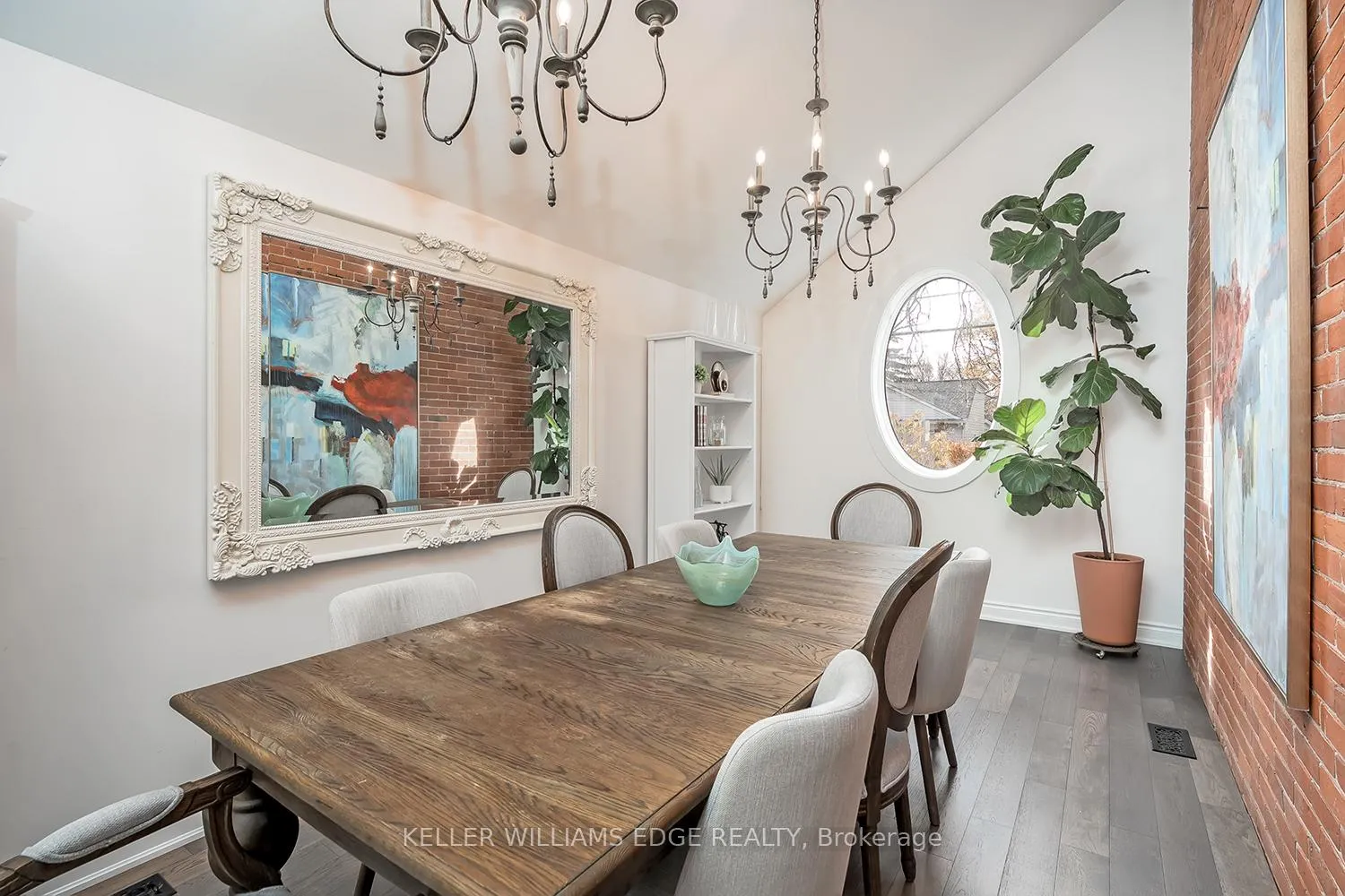 Photo 13 of 403 Smith Avenue, Burlington, Brant — HOMEH