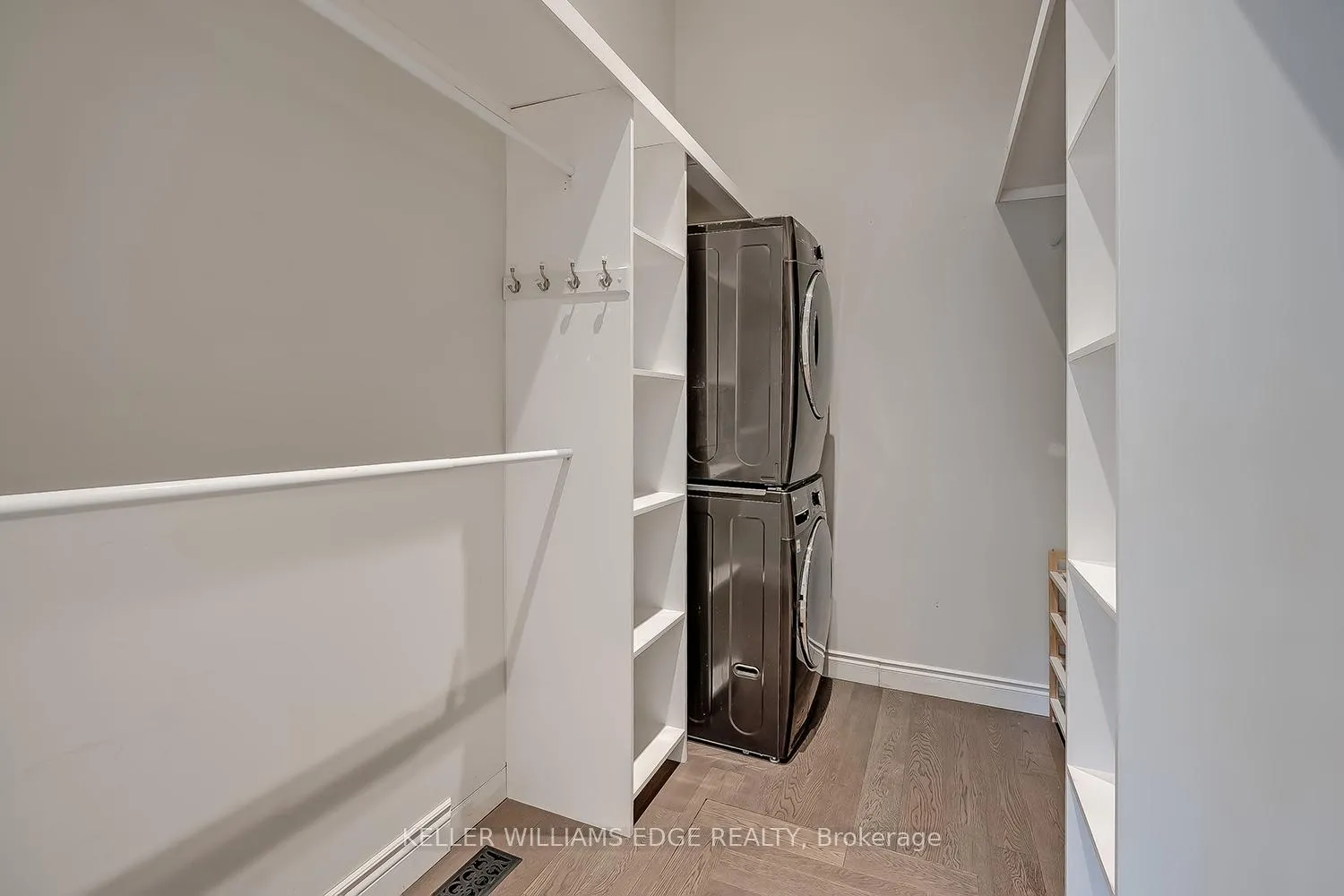 Photo 30 of 403 Smith Avenue, Burlington, Brant — HOMEH