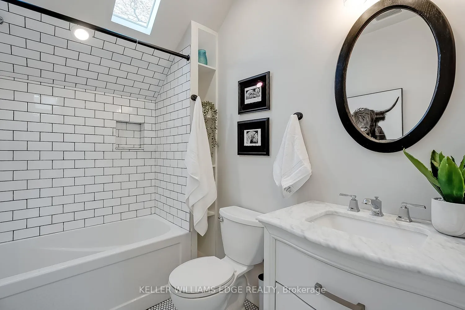 Photo 34 of 403 Smith Avenue, Burlington, Brant — HOMEH