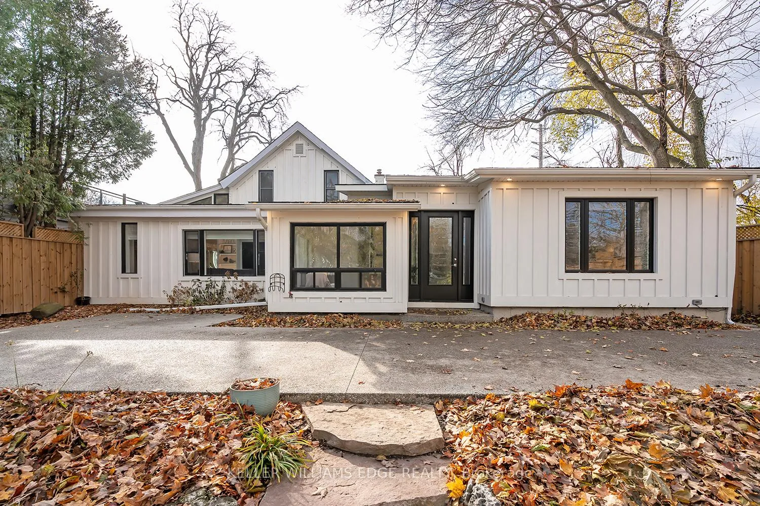 Photo 44 of 403 Smith Avenue, Burlington, Brant — HOMEH