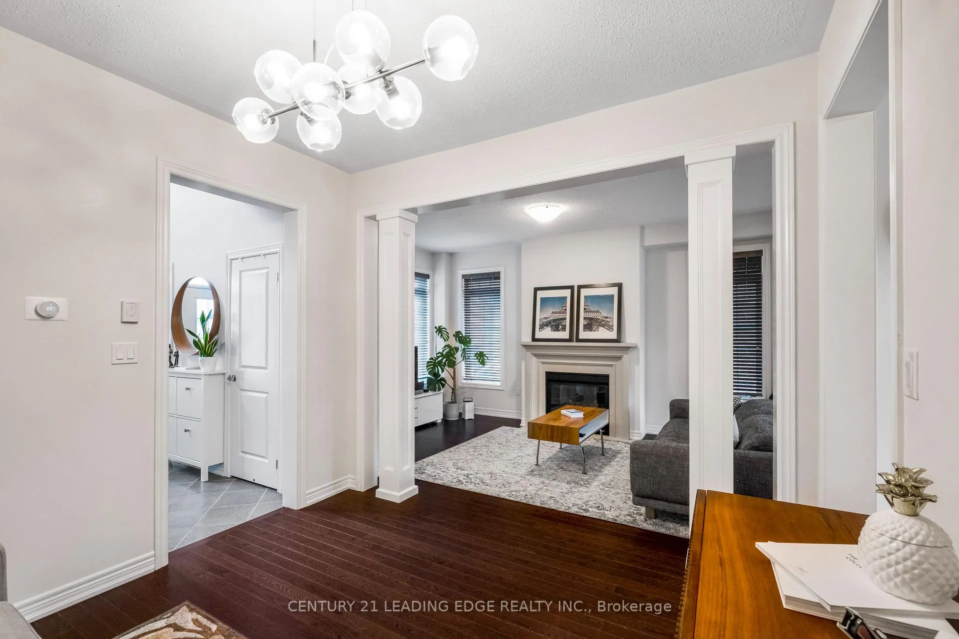 Photo 8 of 164 Moody Drive, Vaughan, Kleinburg — HOMEH
