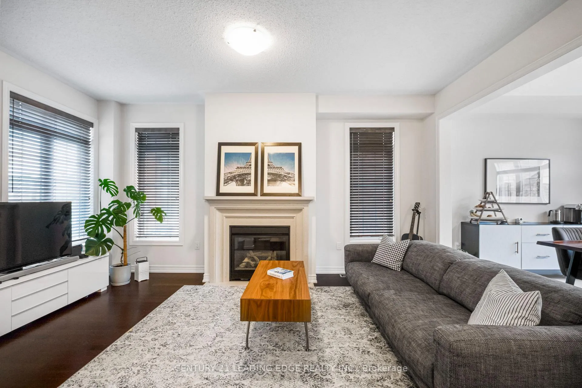 Photo 9 of 164 Moody Drive, Vaughan, Kleinburg — HOMEH