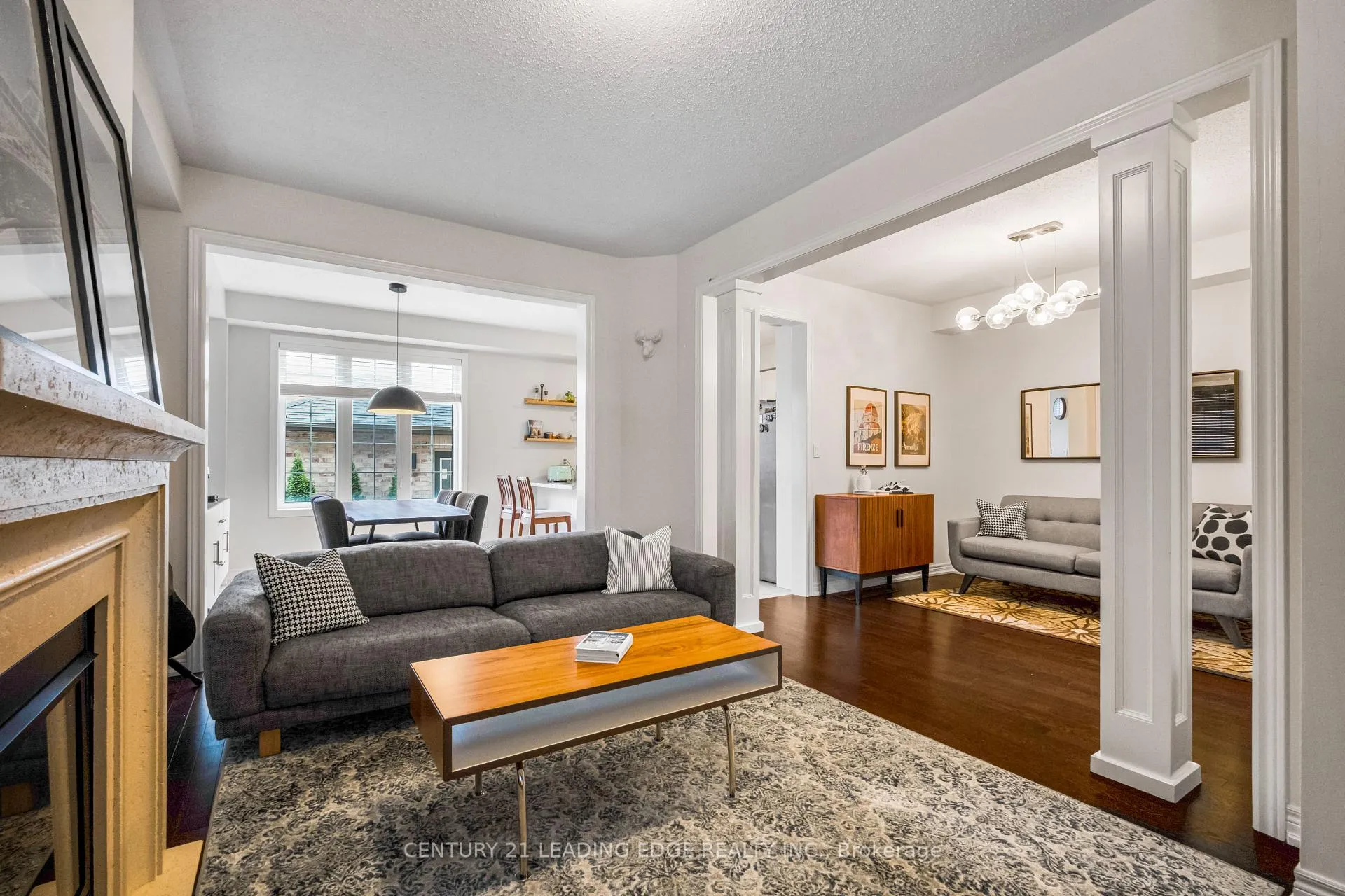 Photo 11 of 164 Moody Drive, Vaughan, Kleinburg — HOMEH