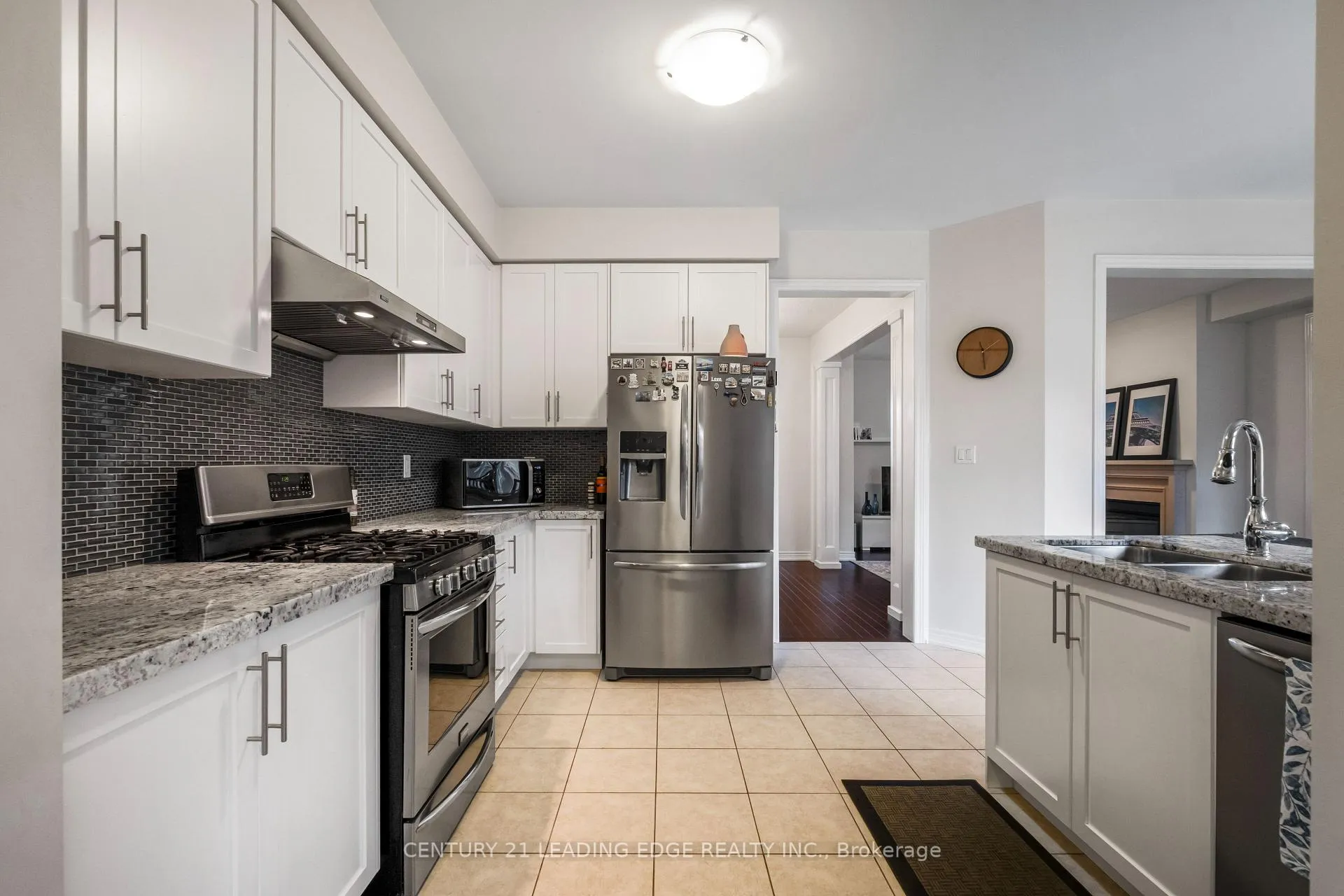 Photo 18 of 164 Moody Drive, Vaughan, Kleinburg — HOMEH