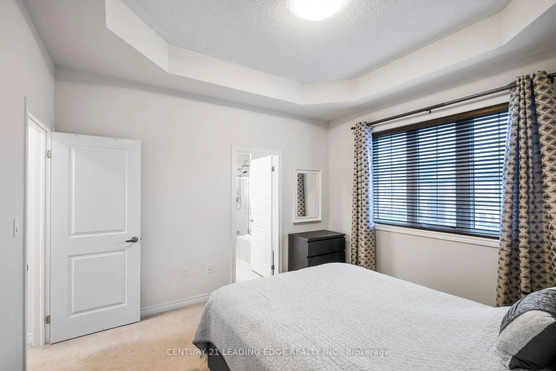 Photo 26 of 164 Moody Drive, Vaughan, Kleinburg — HOMEH
