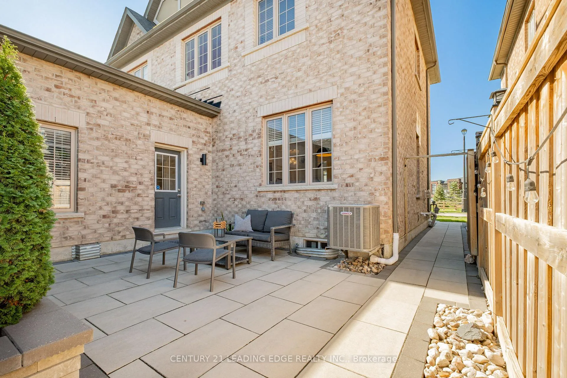 Photo 35 of 164 Moody Drive, Vaughan, Kleinburg — HOMEH