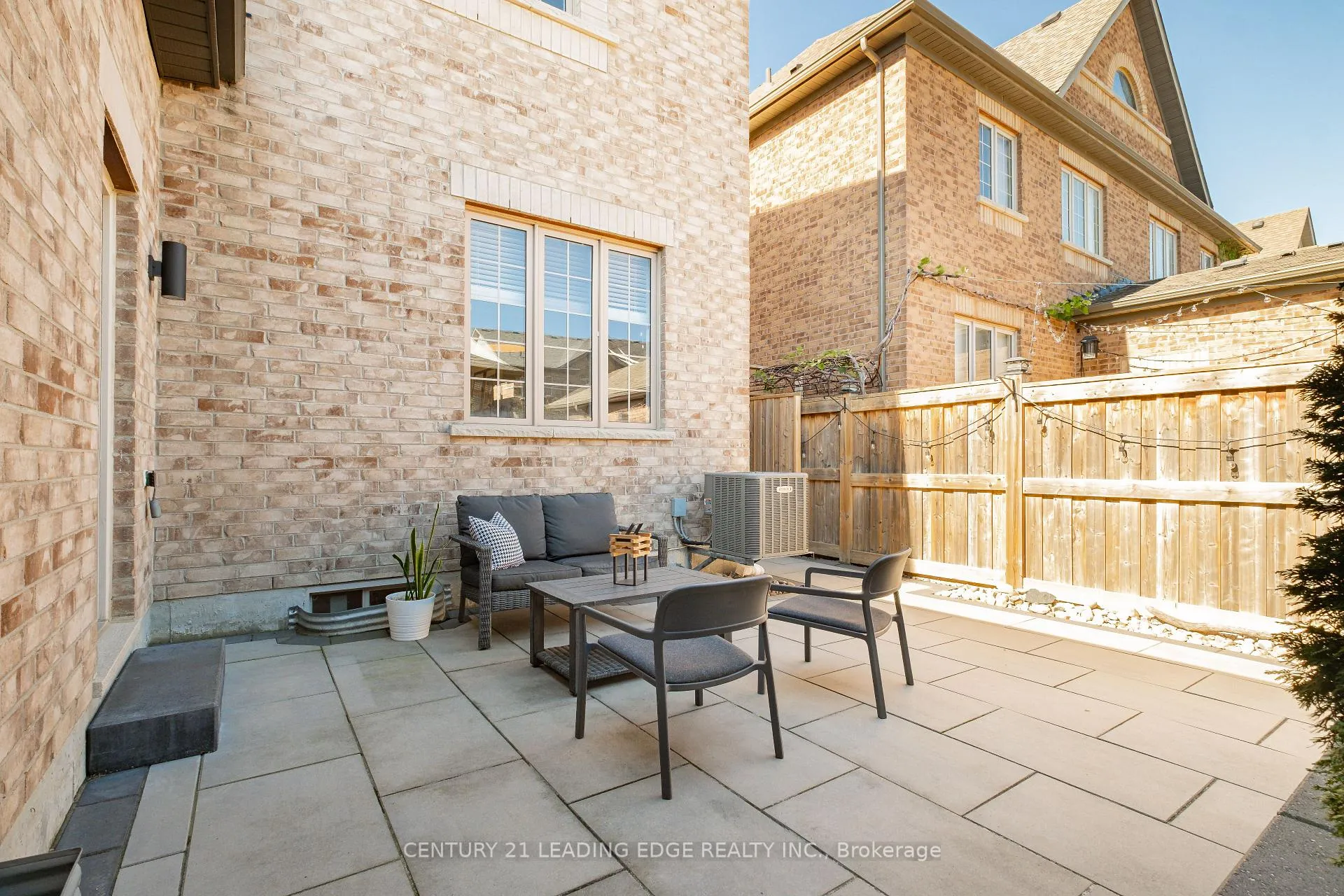 Photo 37 of 164 Moody Drive, Vaughan, Kleinburg — HOMEH