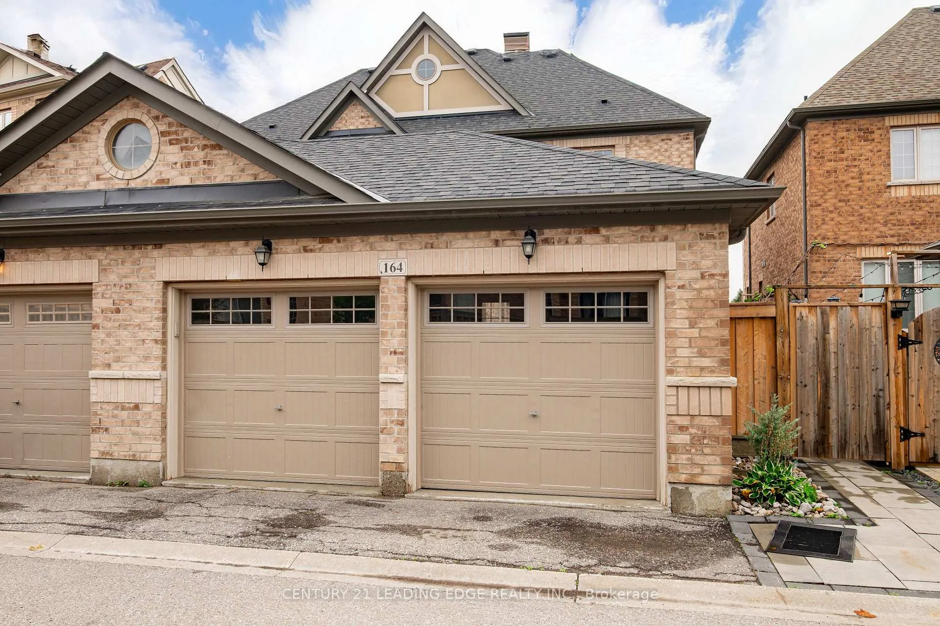 Photo 38 of 164 Moody Drive, Vaughan, Kleinburg — HOMEH
