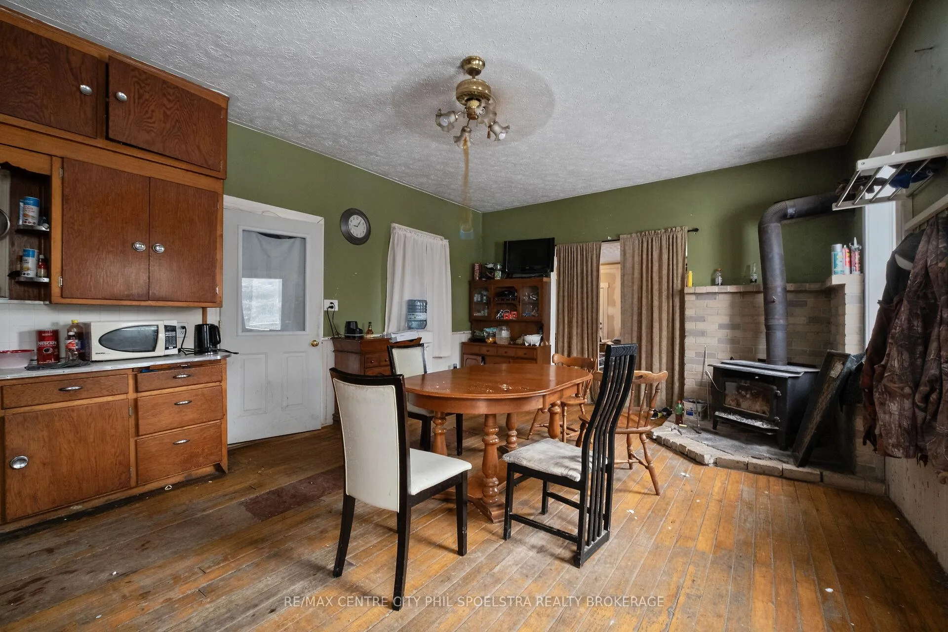 Photo 12 of 544 Concession 8 Road, Brockton — HOMEH