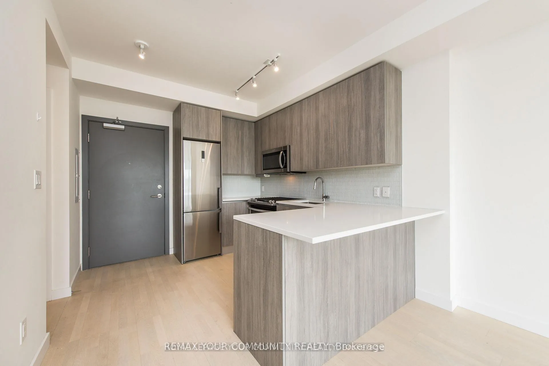 Photo 2 of Unit 502, 246 Logan Avenue, Toronto, South Riverdale — HOMEH