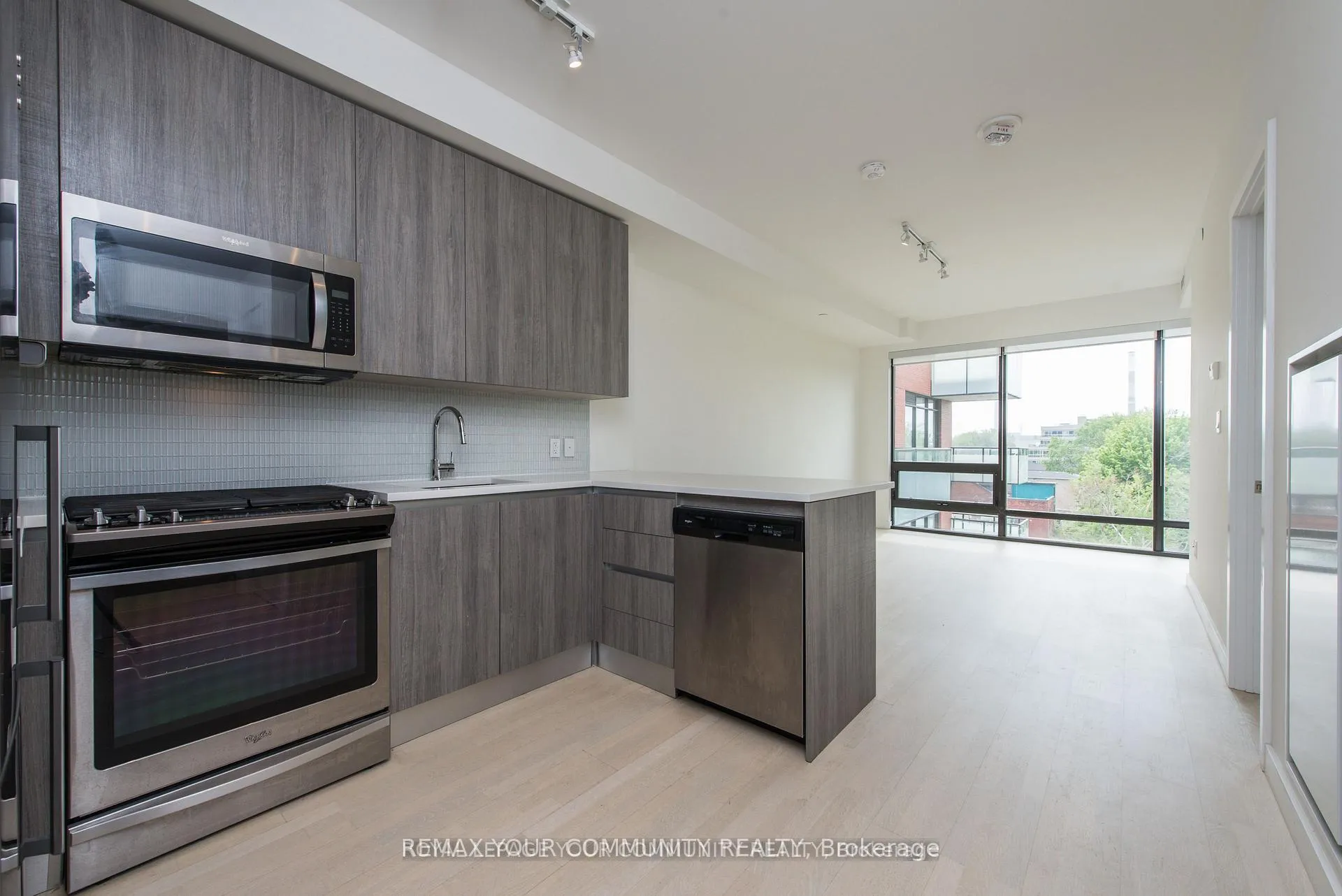 Photo 6 of Unit 502, 246 Logan Avenue, Toronto, South Riverdale — HOMEH