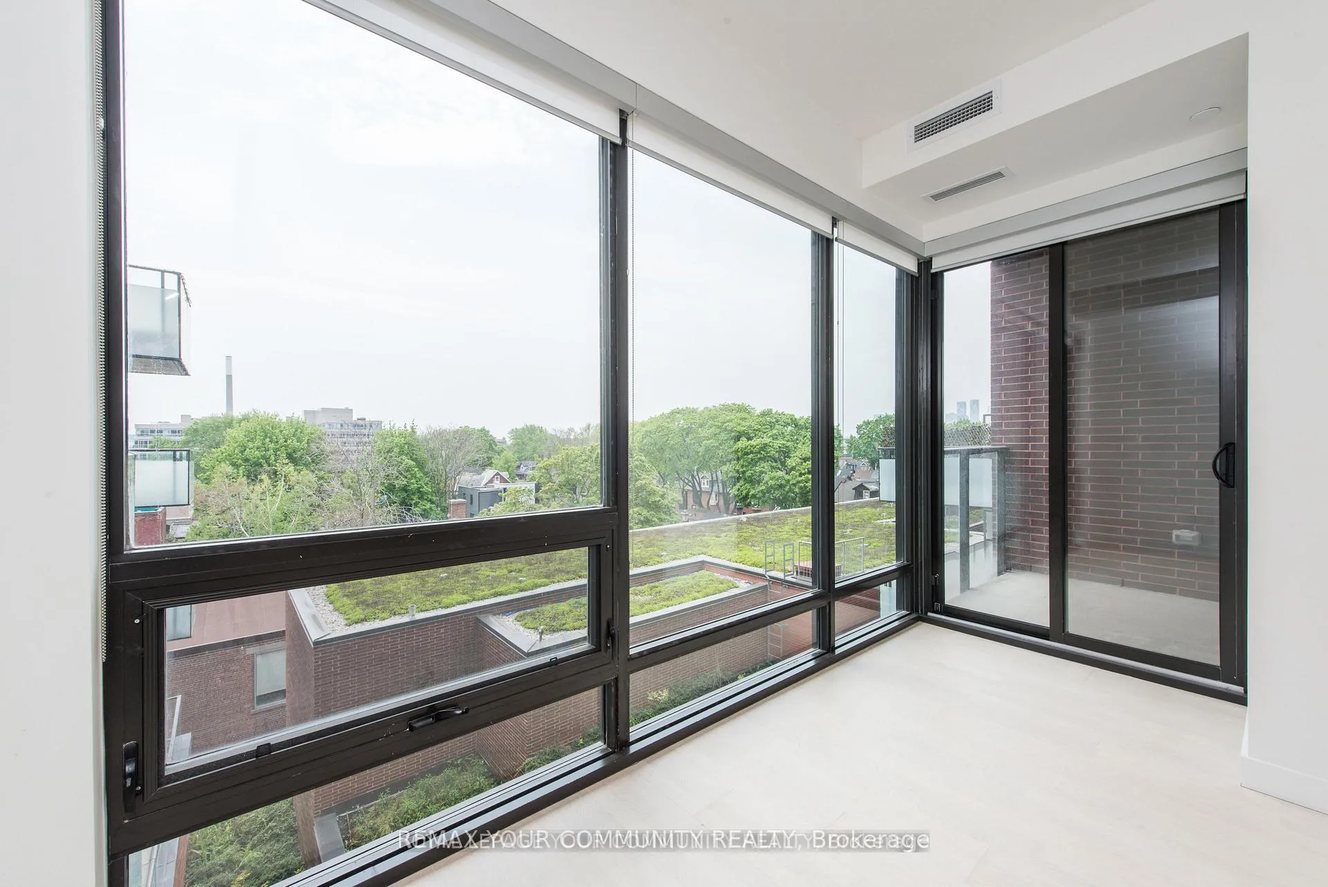 Photo 14 of Unit 502, 246 Logan Avenue, Toronto, South Riverdale — HOMEH