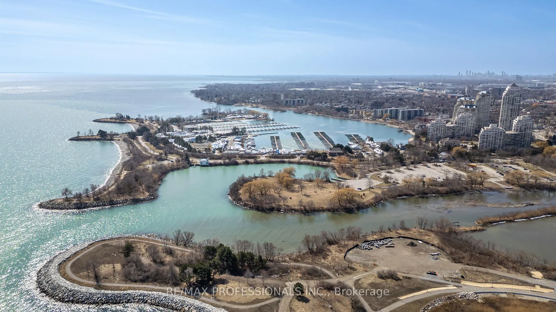 Photo 33 of Unit 2903, 33 Shore Breeze Drive, Etobicoke, Mimico — HOMEH