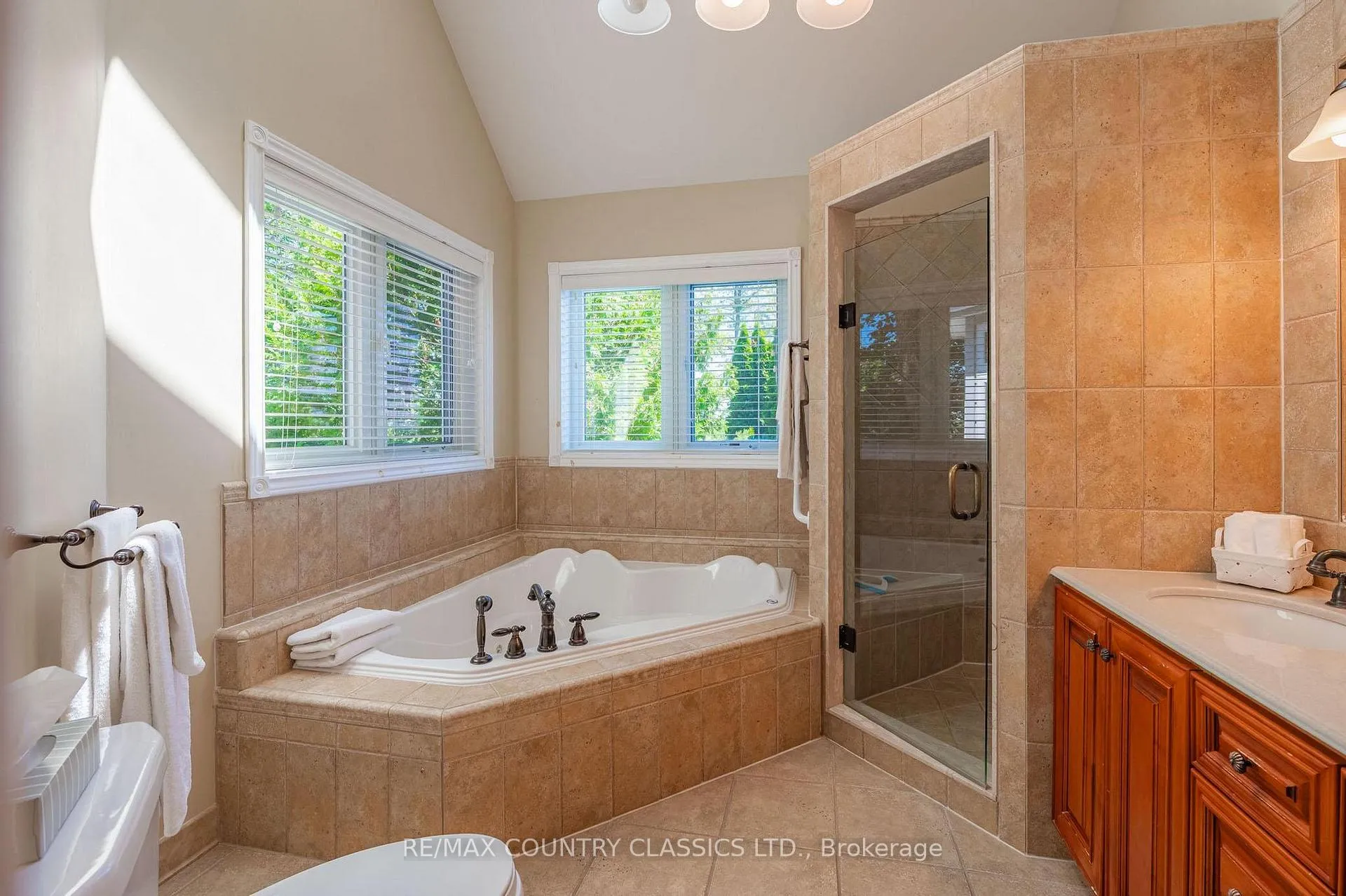 Photo 28 of 119 Fire Route 89B, North Kawartha — HOMEH