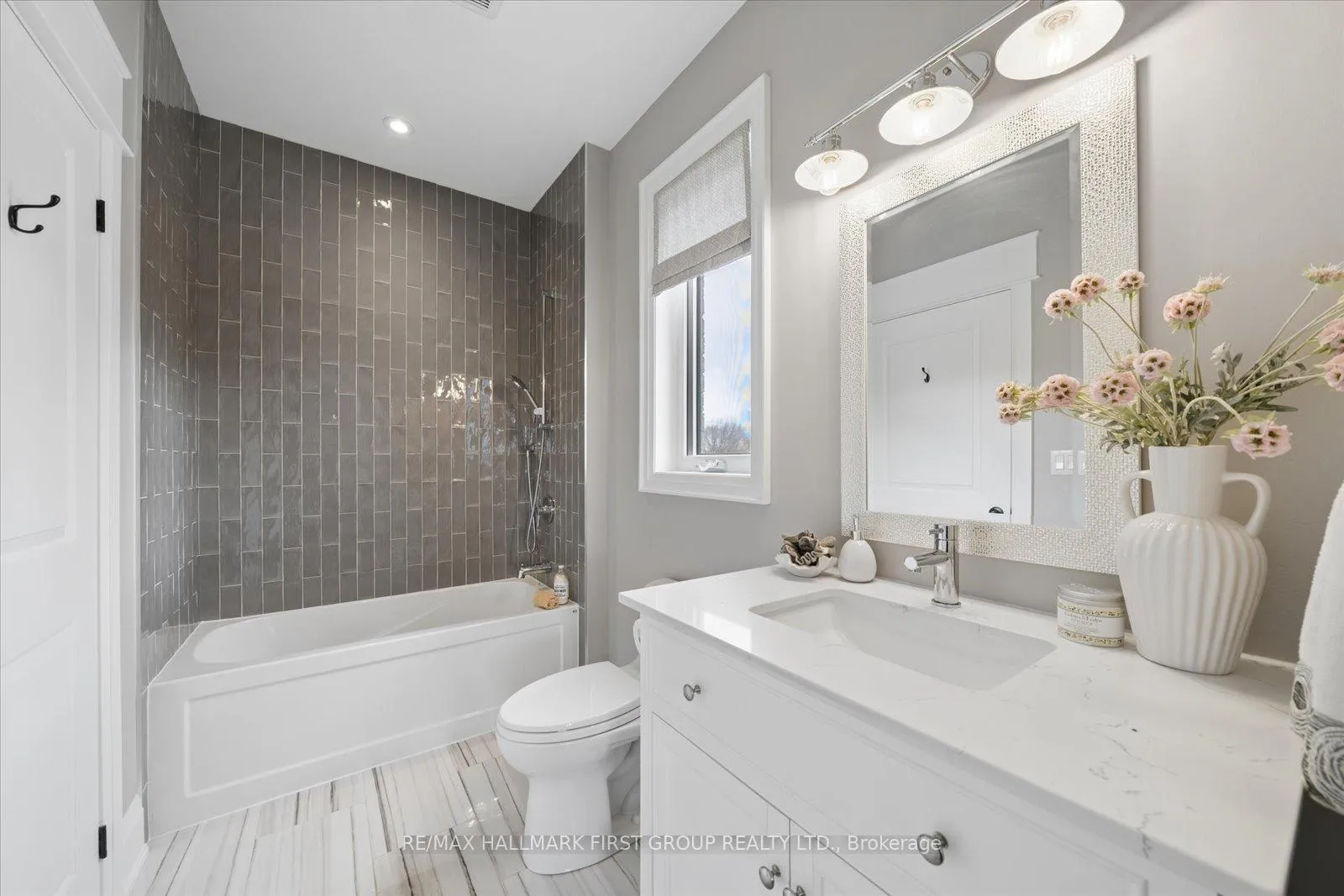 Photo 24 of 93 Colston Avenue, Whitby, Brooklin — HOMEH