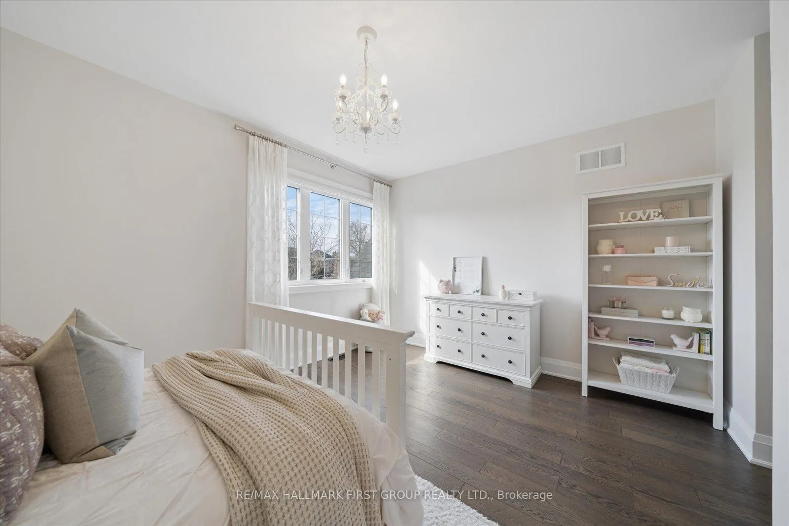 Photo 31 of 93 Colston Avenue, Whitby, Brooklin — HOMEH
