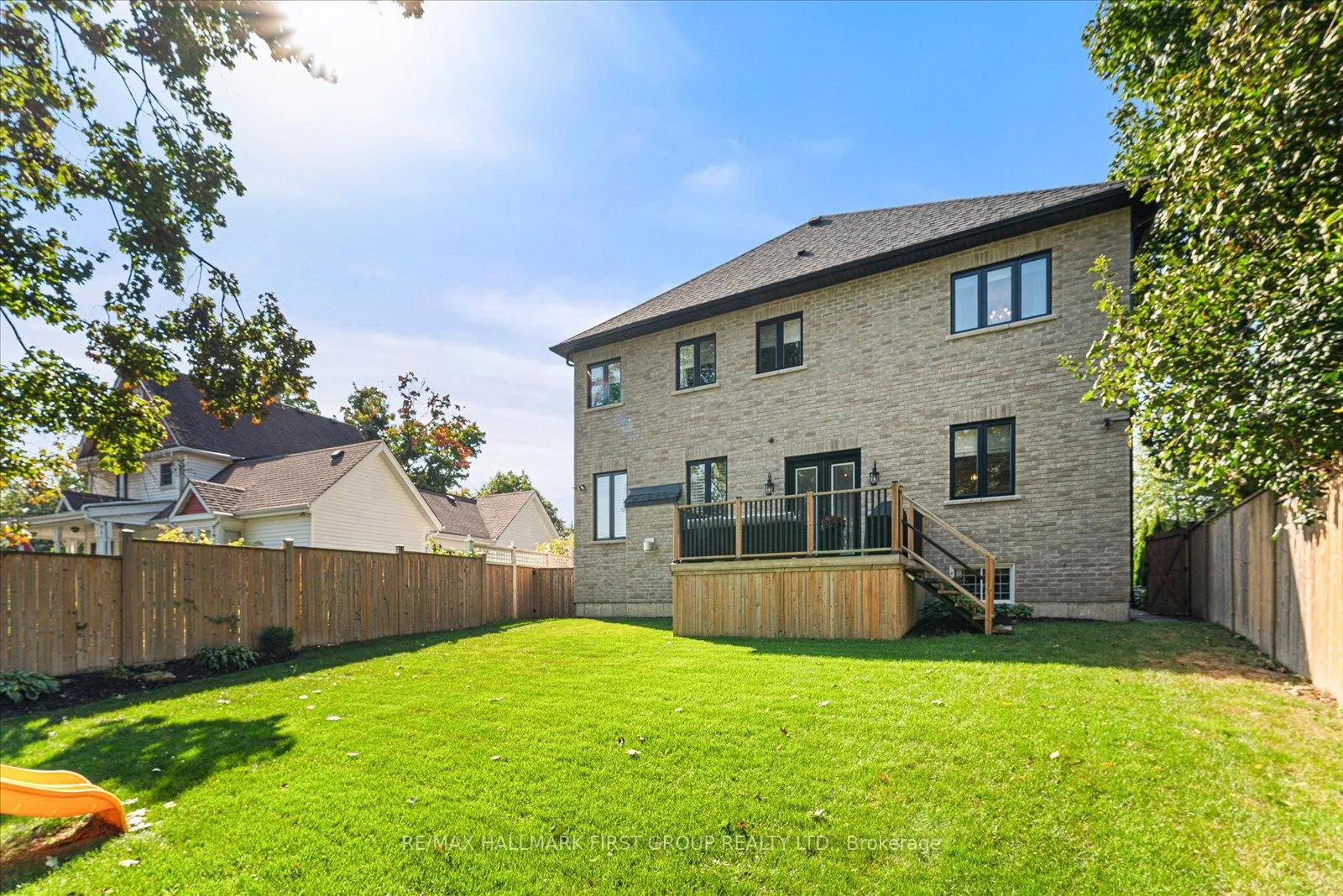 Photo 35 of 93 Colston Avenue, Whitby, Brooklin — HOMEH