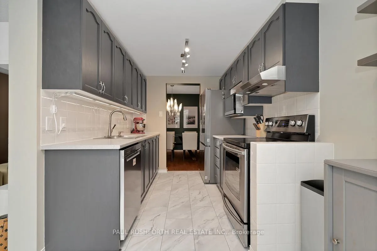 Photo 11 of 47 Deerchase Court, Ottawa, Kanata - Emerald Meadows/Trailwest — HOMEH