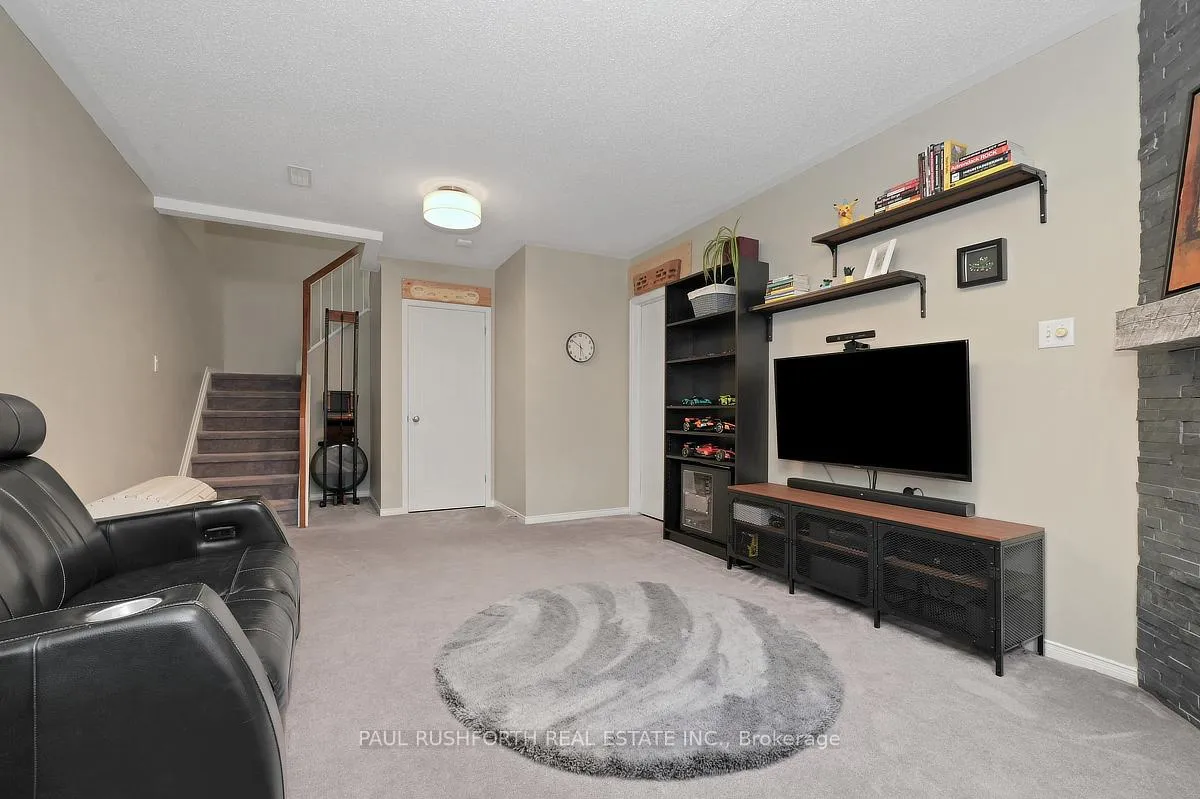 Photo 36 of 47 Deerchase Court, Ottawa, Kanata - Emerald Meadows/Trailwest — HOMEH