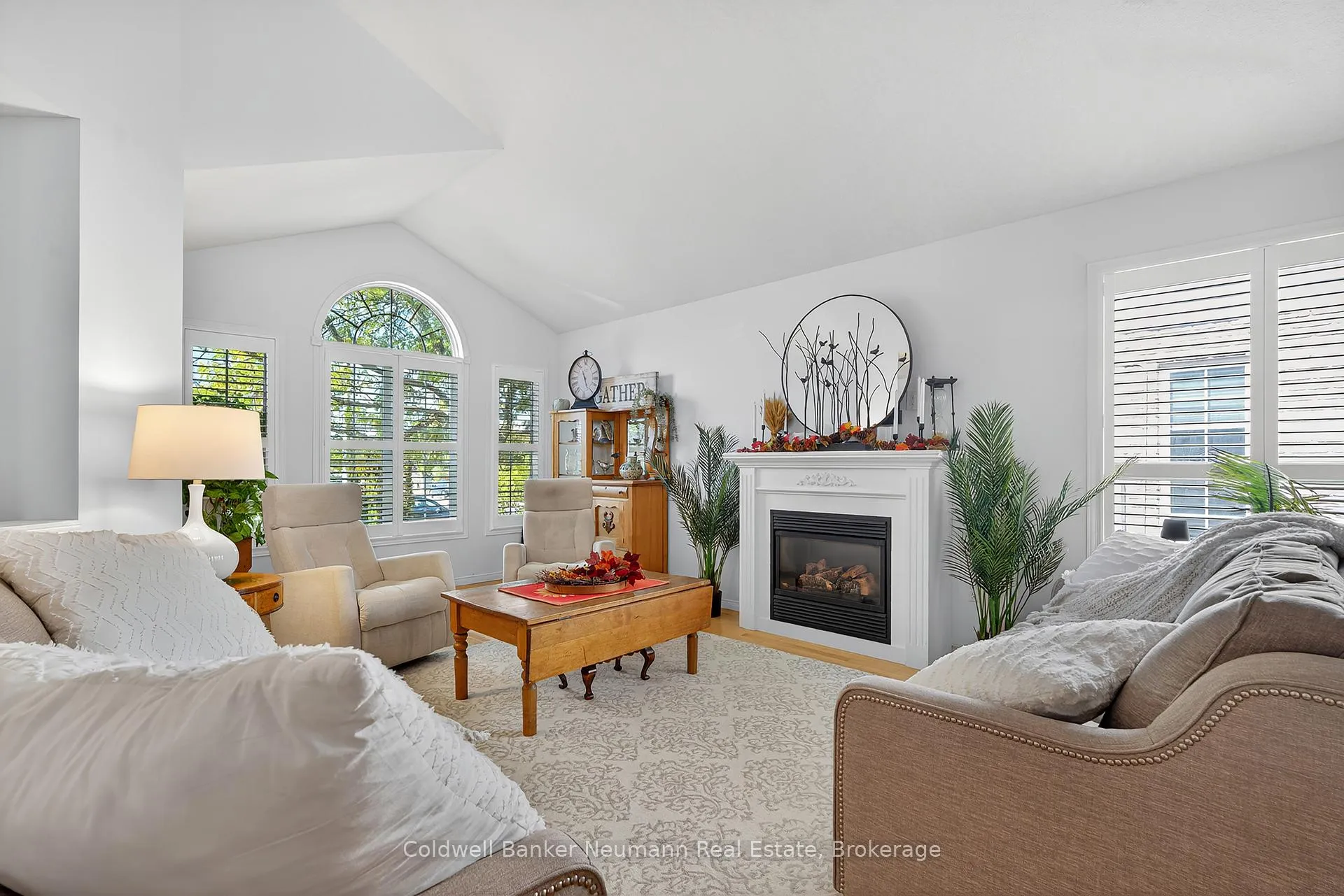 Photo 8 of 17 Milson Crescent, Guelph, Kortright Hills — HOMEH