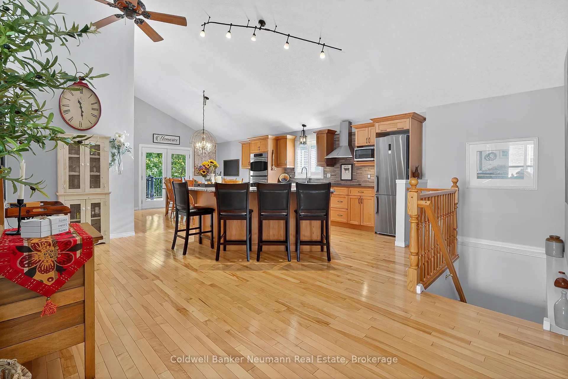Photo 10 of 17 Milson Crescent, Guelph, Kortright Hills — HOMEH