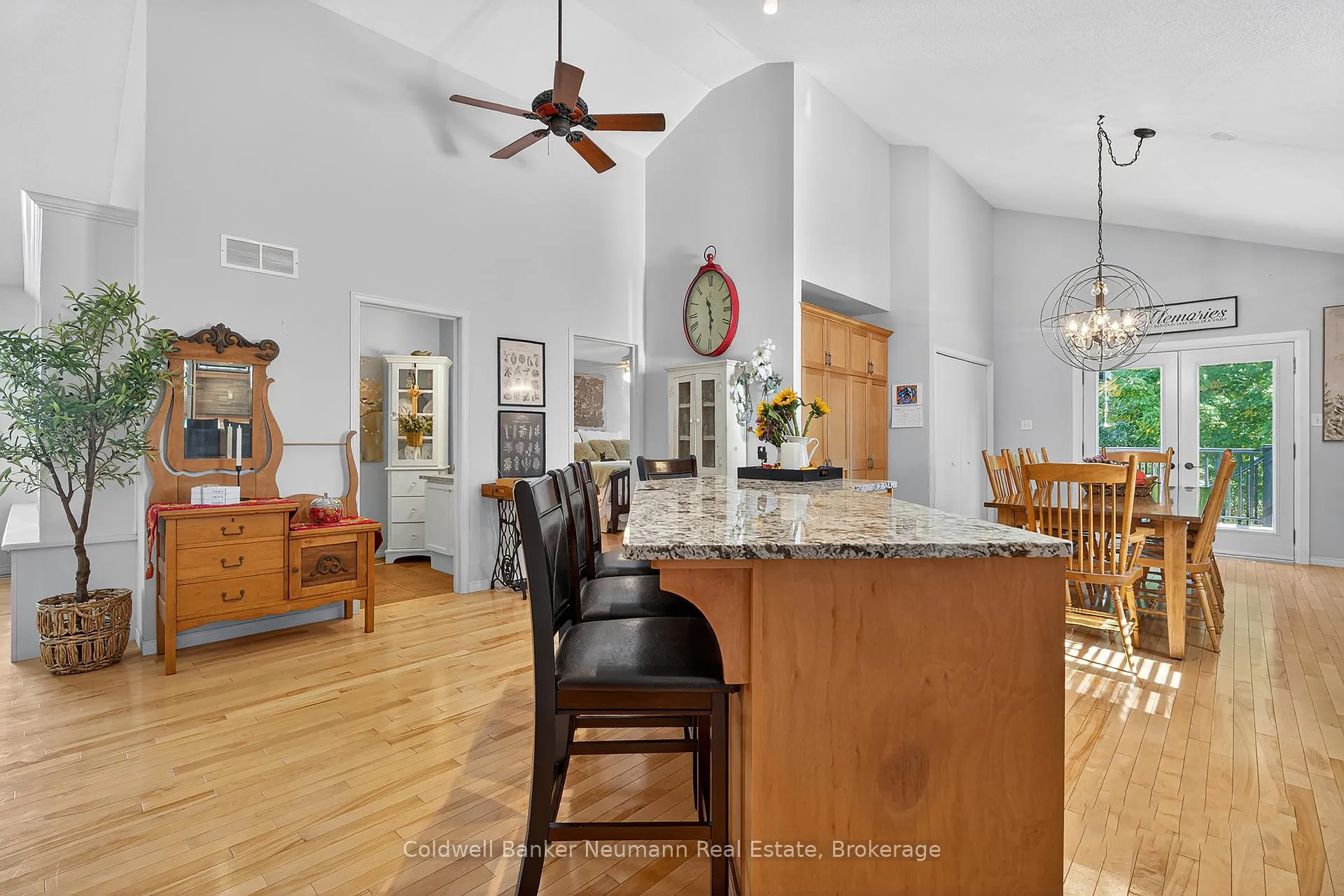 Photo 11 of 17 Milson Crescent, Guelph, Kortright Hills — HOMEH