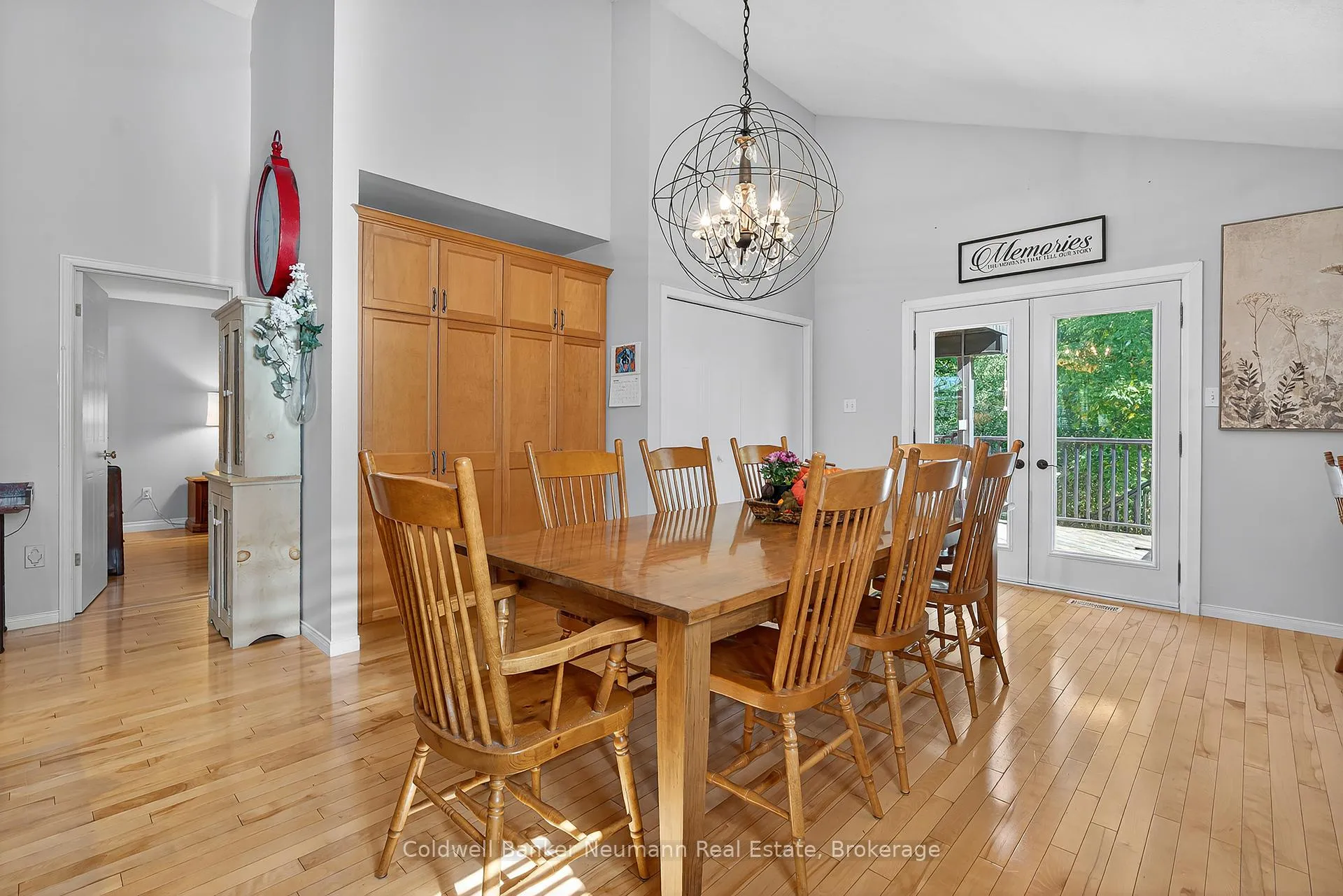 Photo 15 of 17 Milson Crescent, Guelph, Kortright Hills — HOMEH