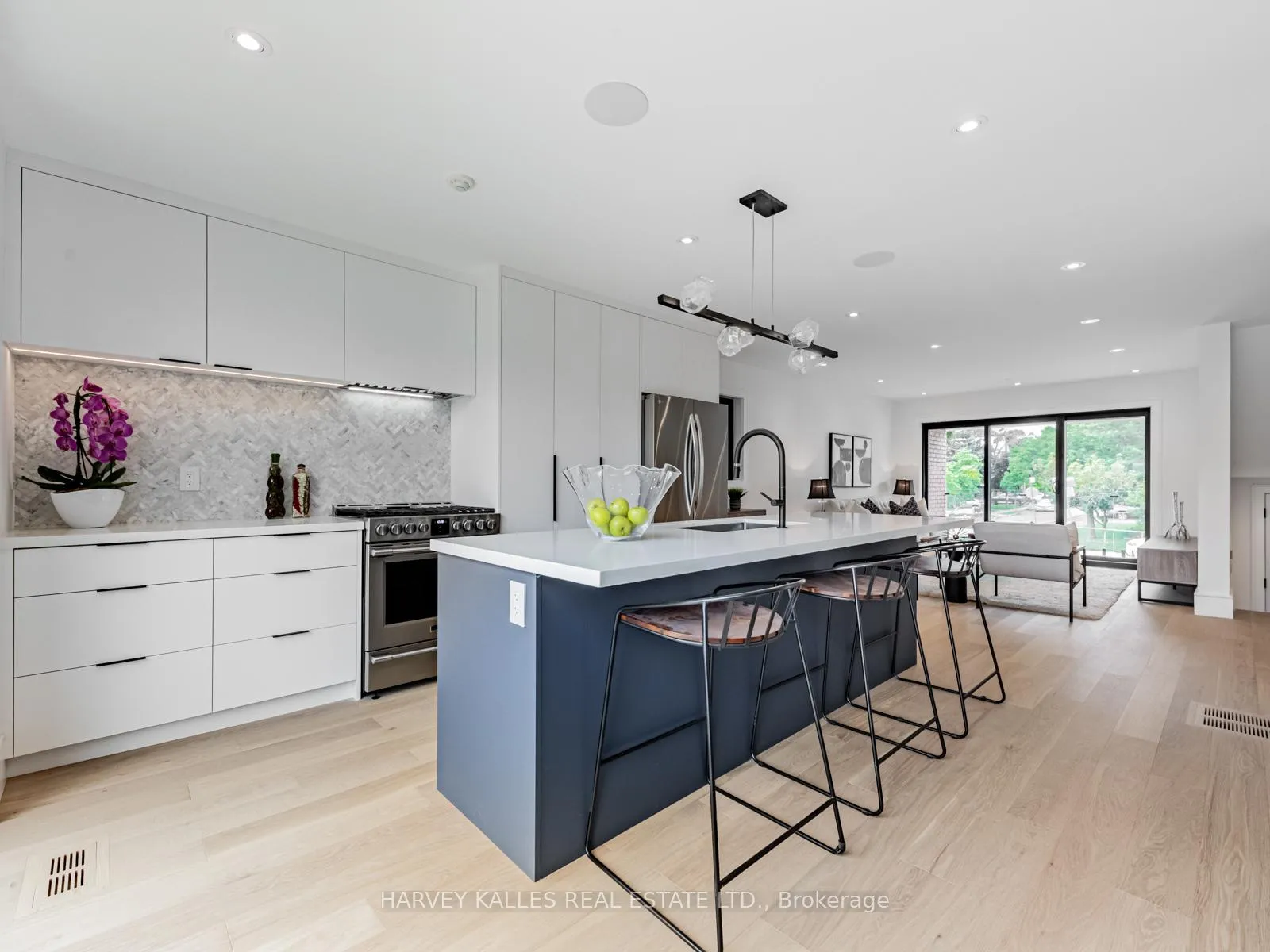 Photo 6 of 379 Winona Drive, Toronto, Oakwood Village — HOMEH