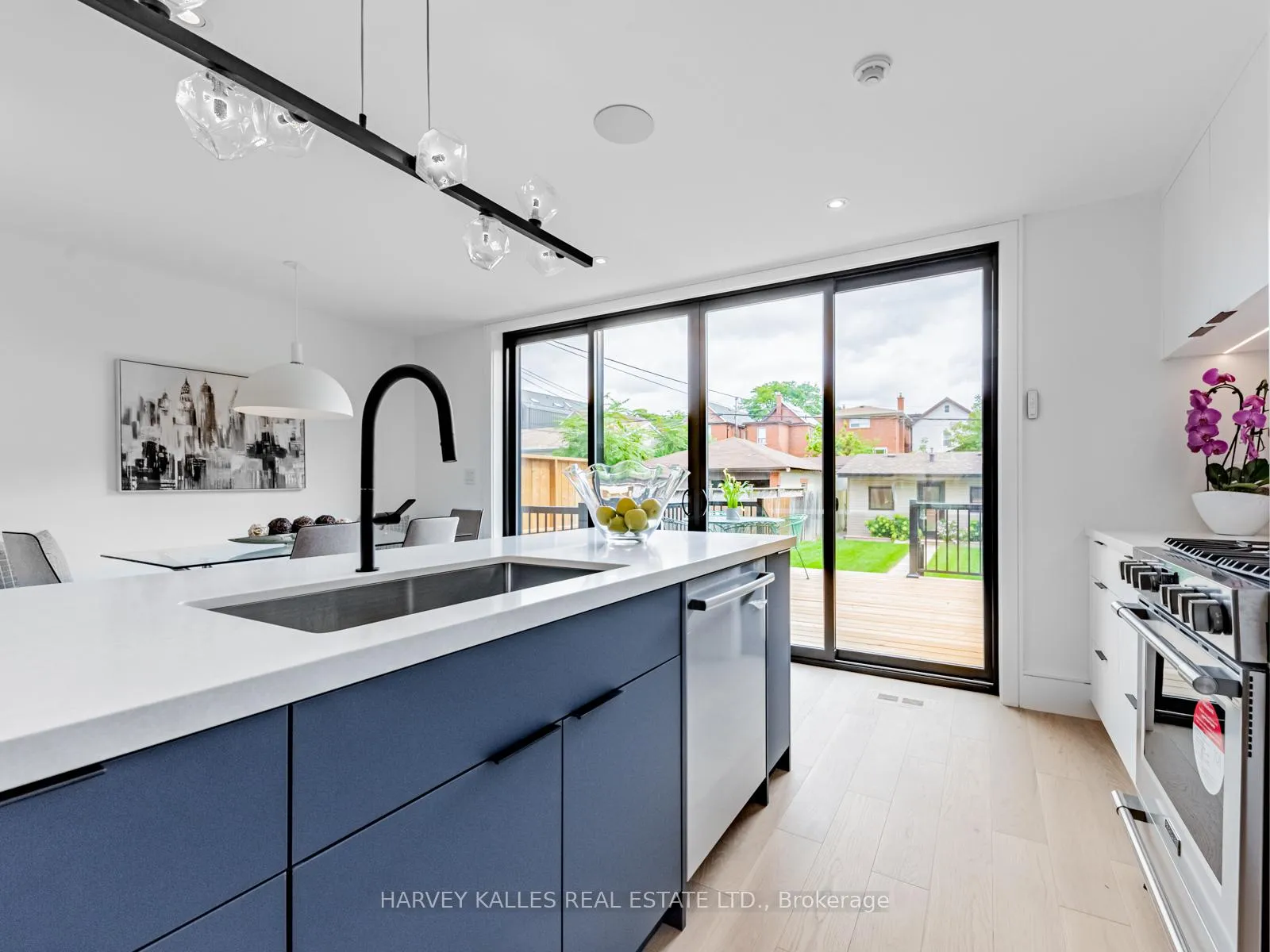 Photo 8 of 379 Winona Drive, Toronto, Oakwood Village — HOMEH