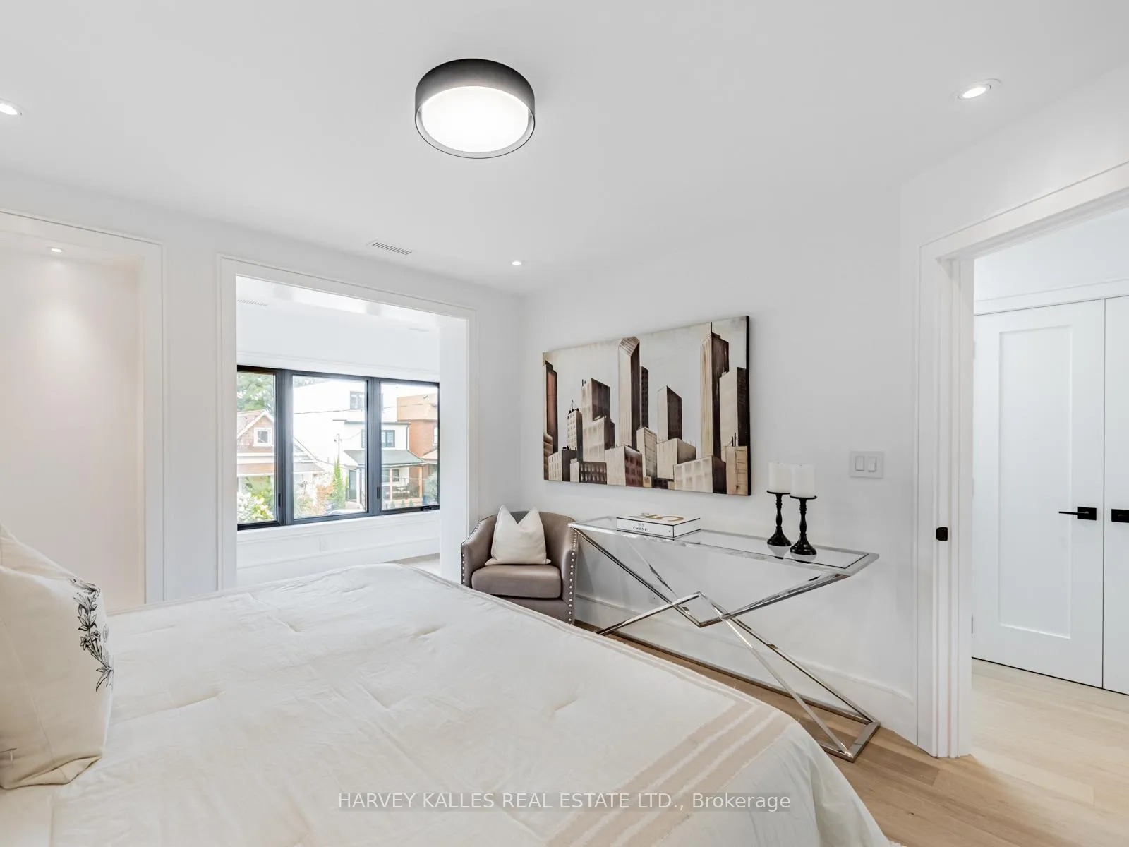 Photo 18 of 379 Winona Drive, Toronto, Oakwood Village — HOMEH