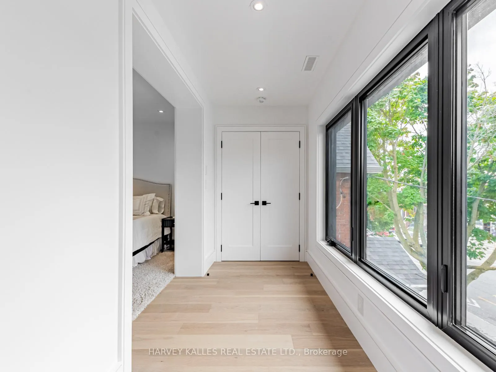 Photo 20 of 379 Winona Drive, Toronto, Oakwood Village — HOMEH