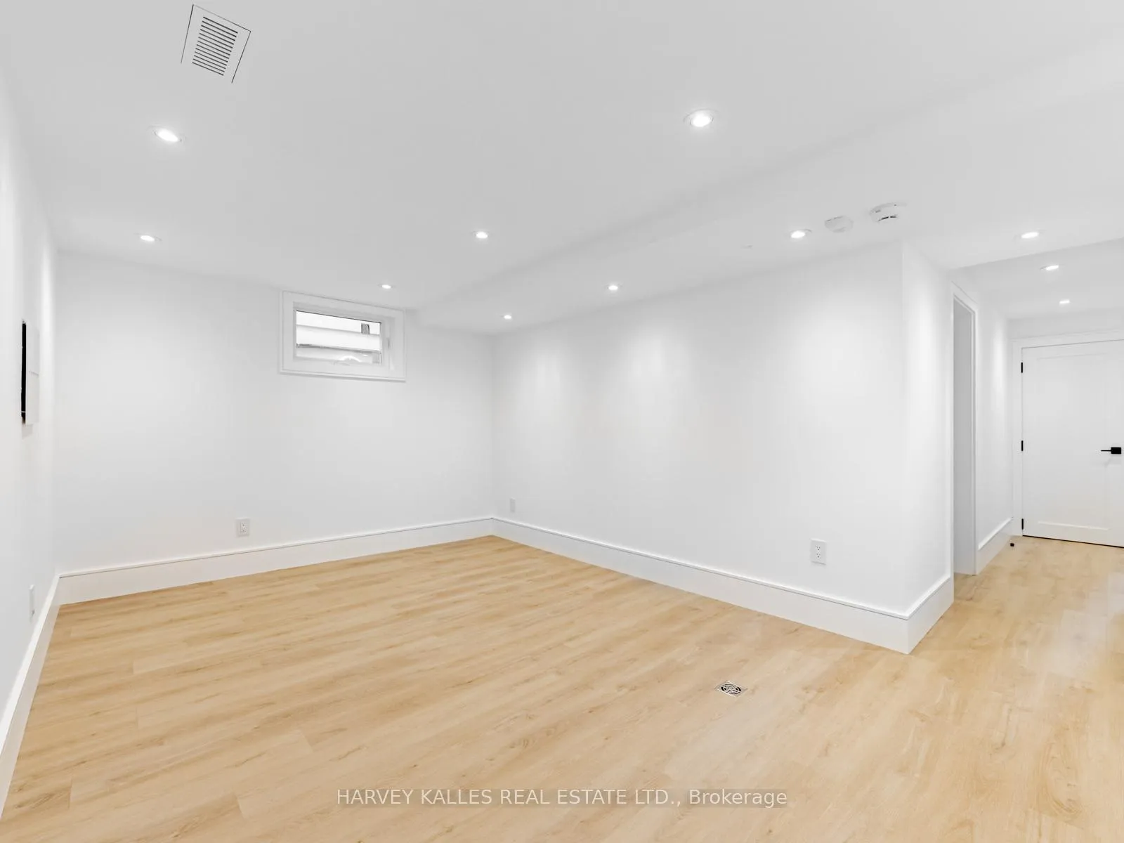 Photo 25 of 379 Winona Drive, Toronto, Oakwood Village — HOMEH