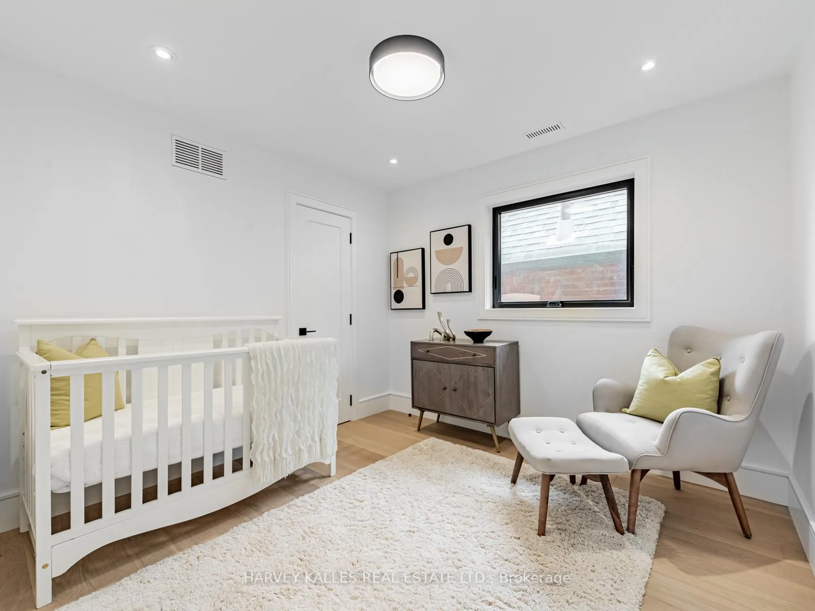 Photo 28 of 379 Winona Drive, Toronto, Oakwood Village — HOMEH