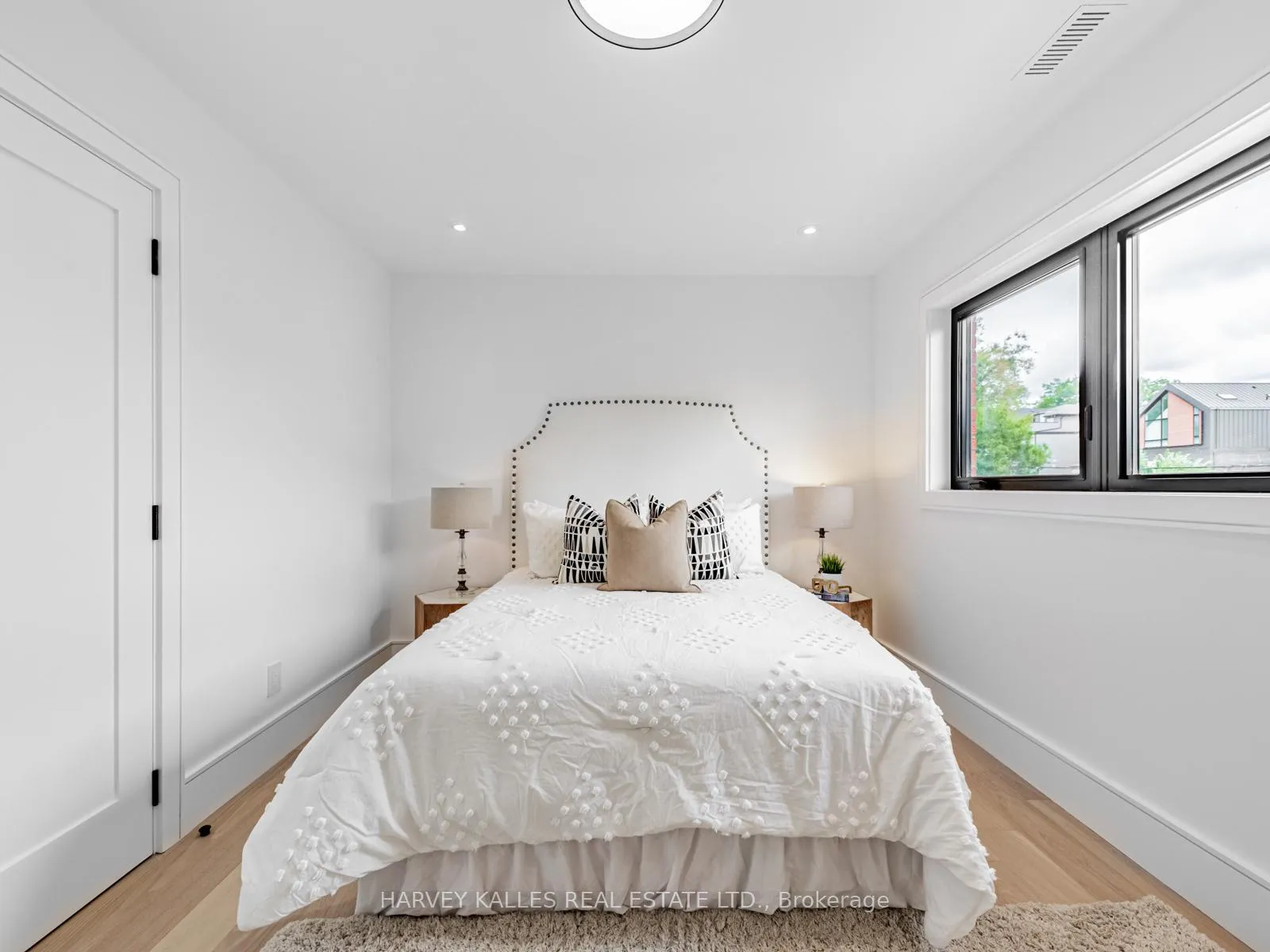 Photo 33 of 379 Winona Drive, Toronto, Oakwood Village — HOMEH