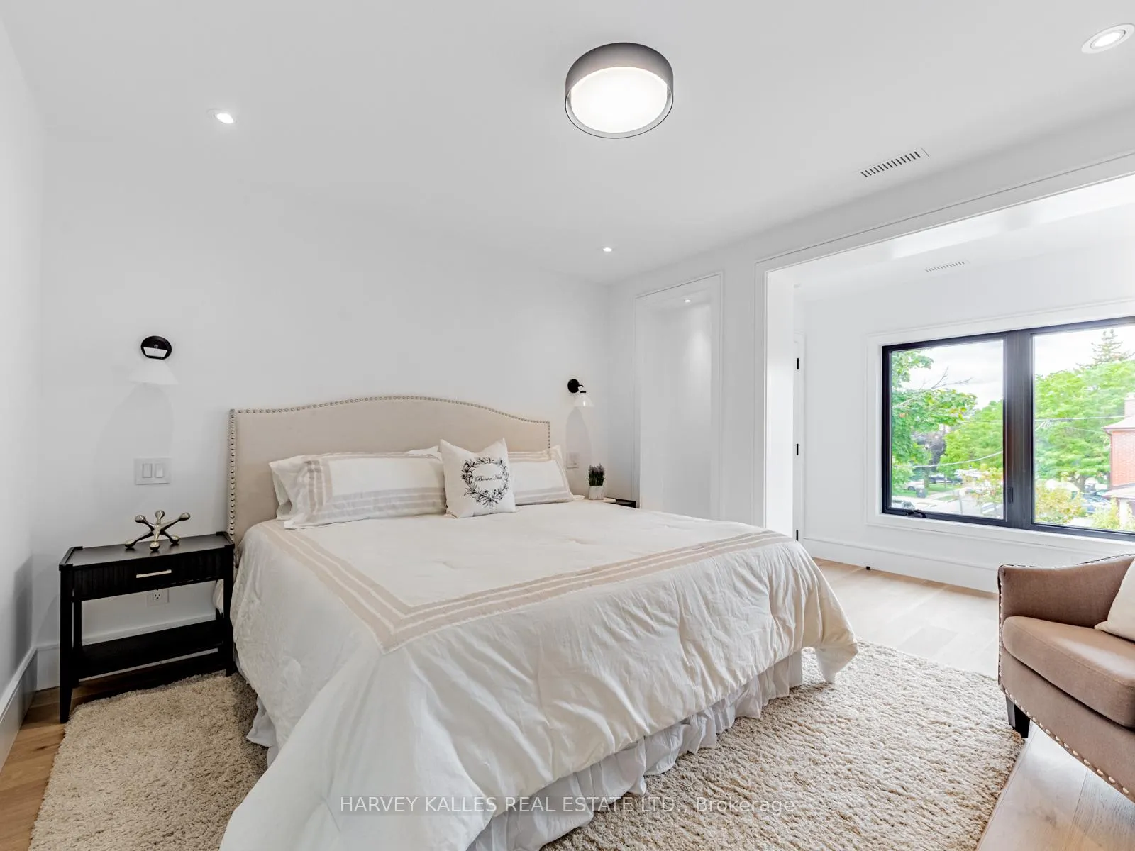 Photo 36 of 379 Winona Drive, Toronto, Oakwood Village — HOMEH