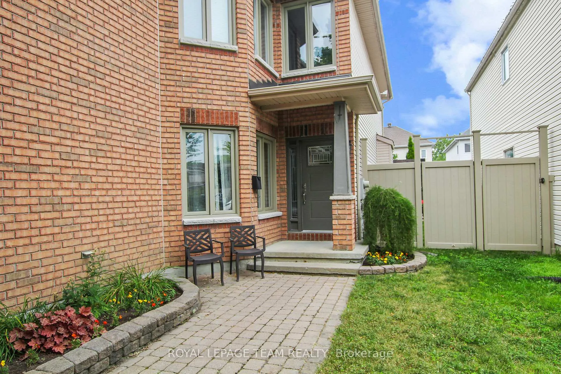 Photo 6 of 11 Vermont Avenue, Ottawa, Barrhaven East — HOMEH