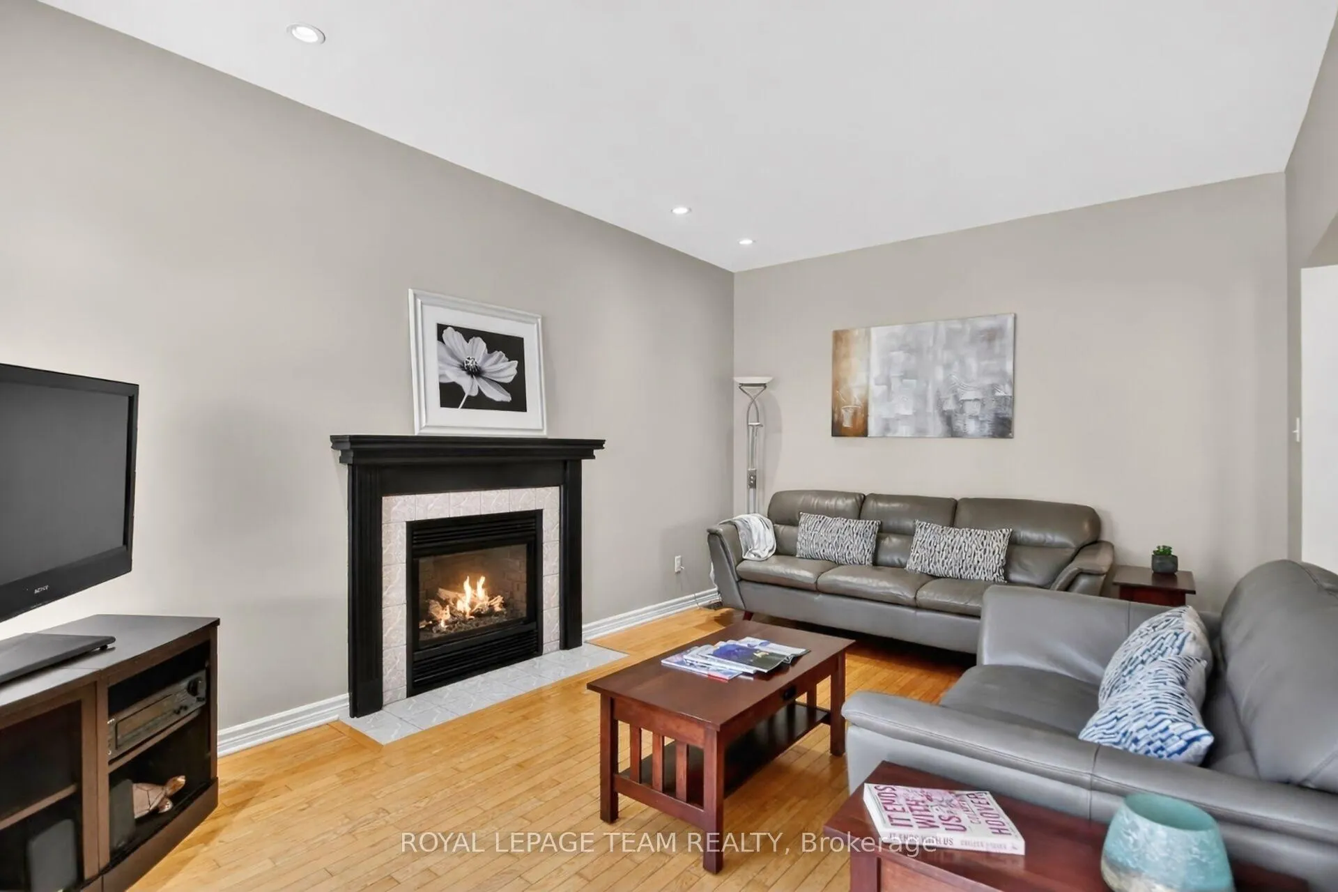 Photo 21 of 11 Vermont Avenue, Ottawa, Barrhaven East — HOMEH