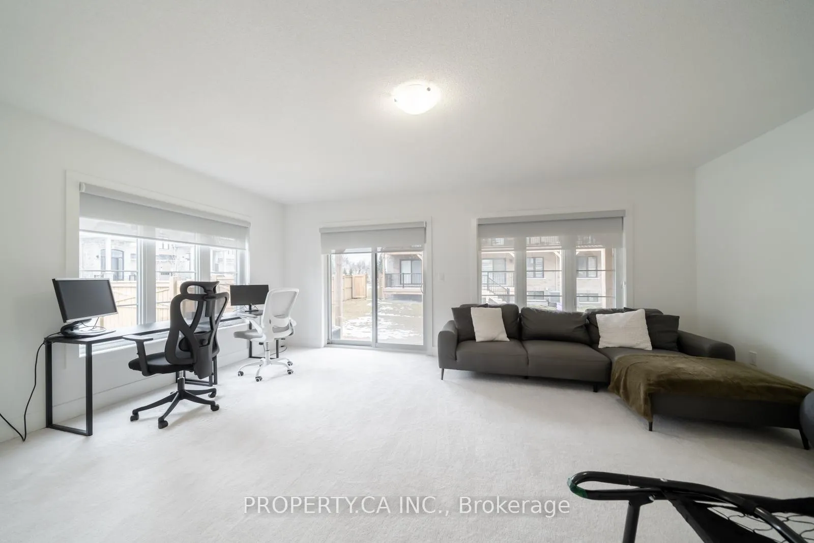 Photo 24 of 21 Gillivary Drive, Whitby, Rural Whitby — HOMEH