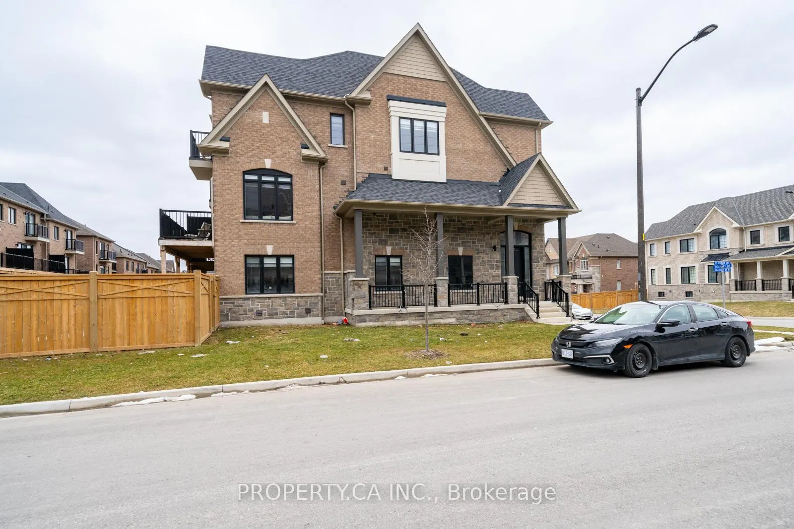 Photo 32 of 21 Gillivary Drive, Whitby, Rural Whitby — HOMEH