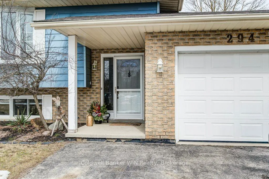 Photo 6 of 294 Forest Glen Drive, Wellington North, Mount Forest — HOMEH