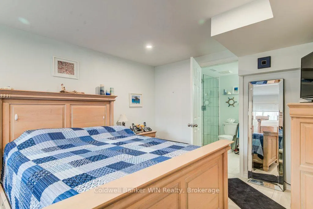 Photo 33 of 294 Forest Glen Drive, Wellington North, Mount Forest — HOMEH