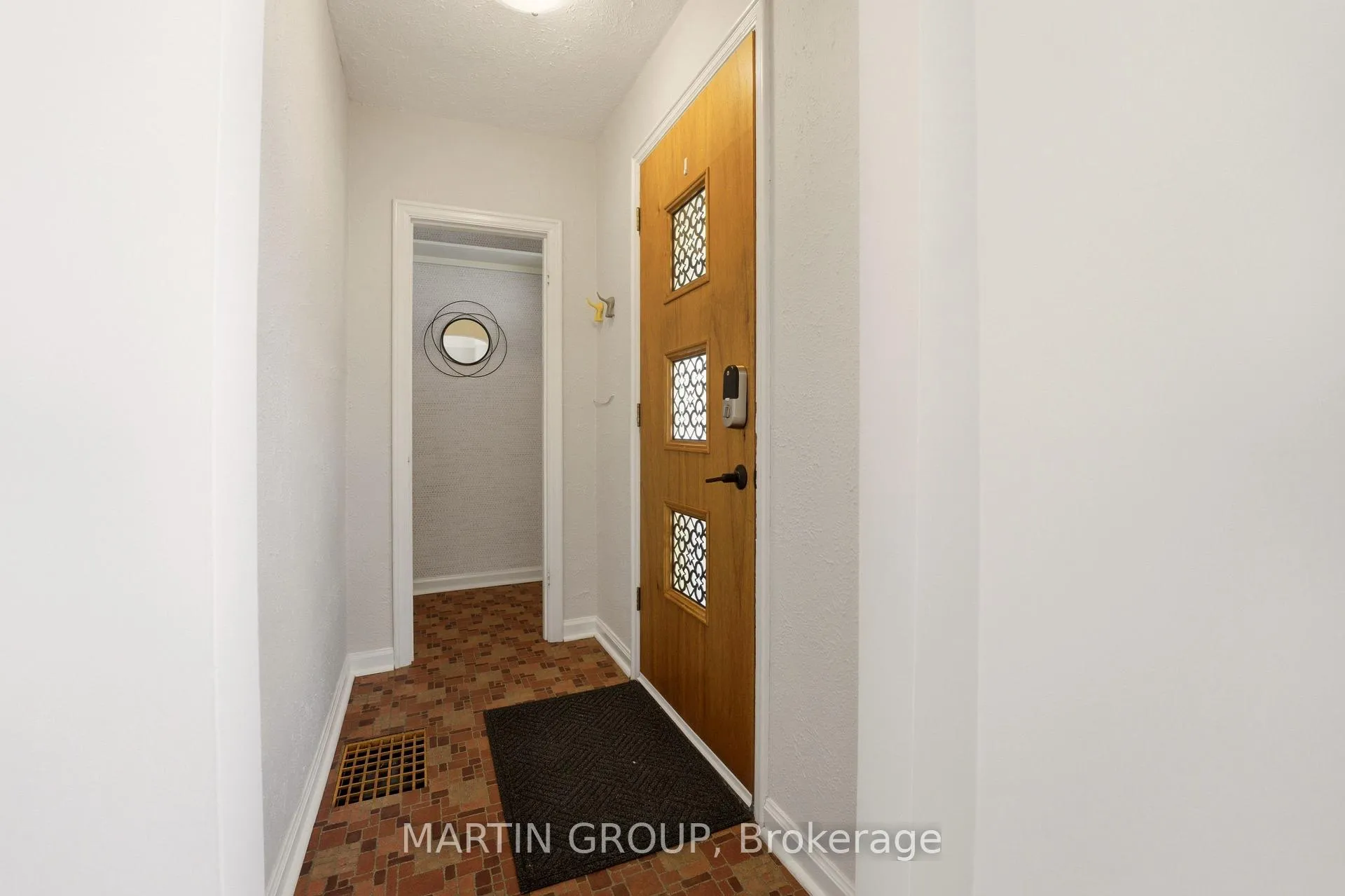 Photo 4 of 151 Rodgers Road, Hamilton, Bartonville — HOMEH