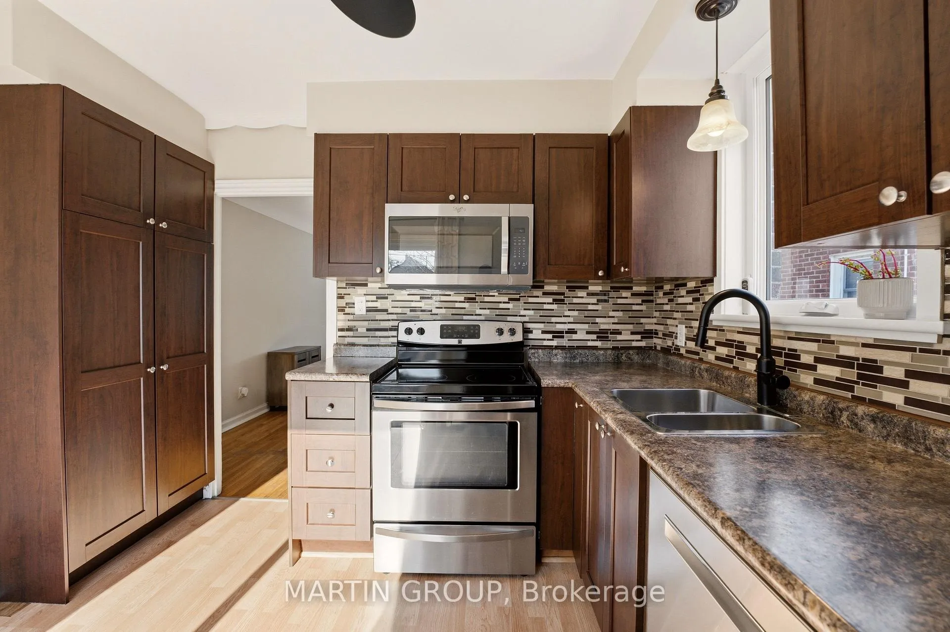 Photo 12 of 151 Rodgers Road, Hamilton, Bartonville — HOMEH